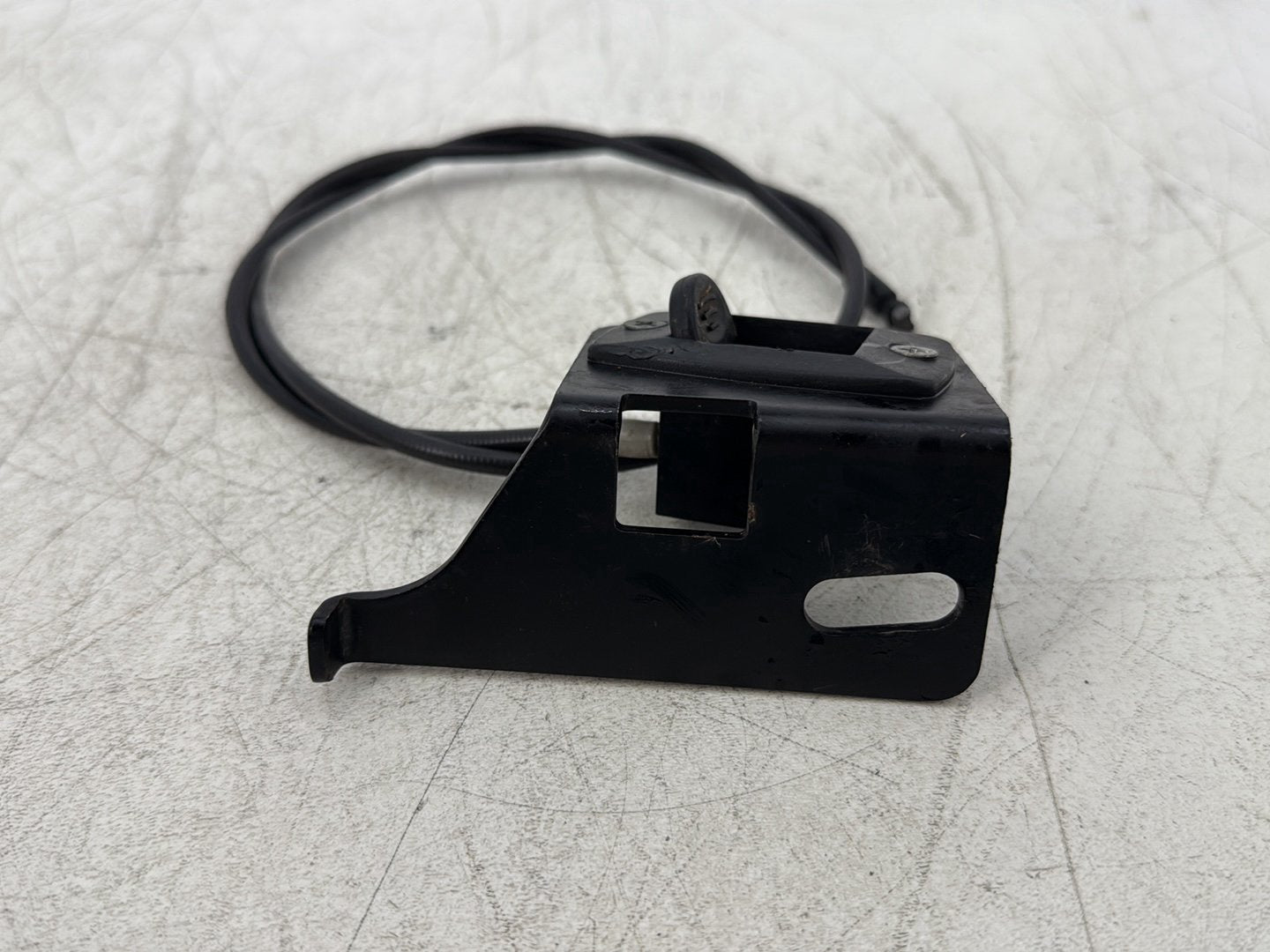 2015 Harley Road Glide Touring FLTRXS OEM Varilock Gas Spring Mount Bracket & Cable