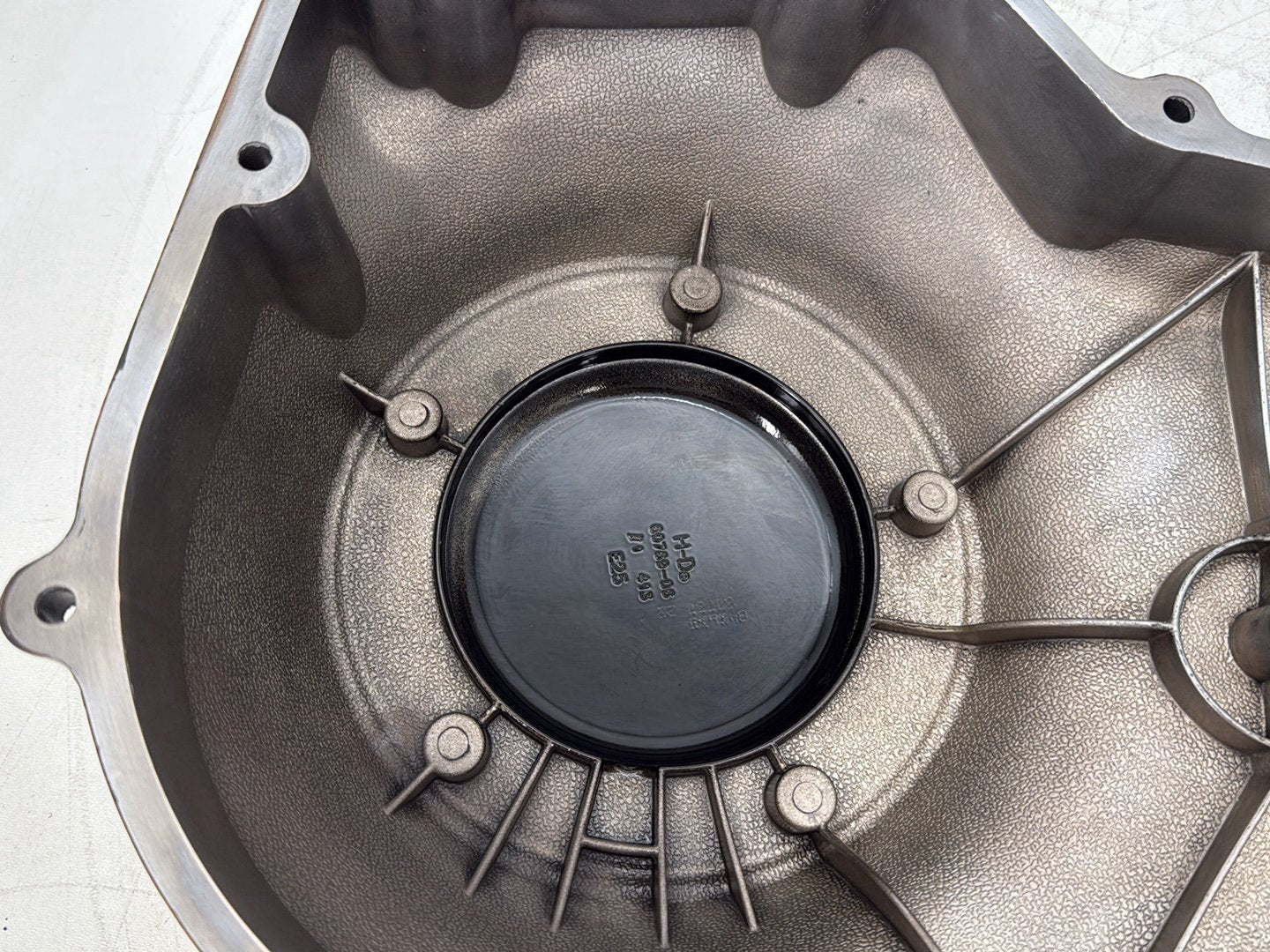 2011 Harley Softail FLSTFB Fat Boy OEM Outer Primary Clutch Cover