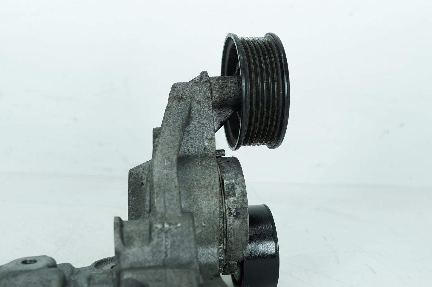 2013 - 2015 Jaguar XF Rear Engine Mount Bracket