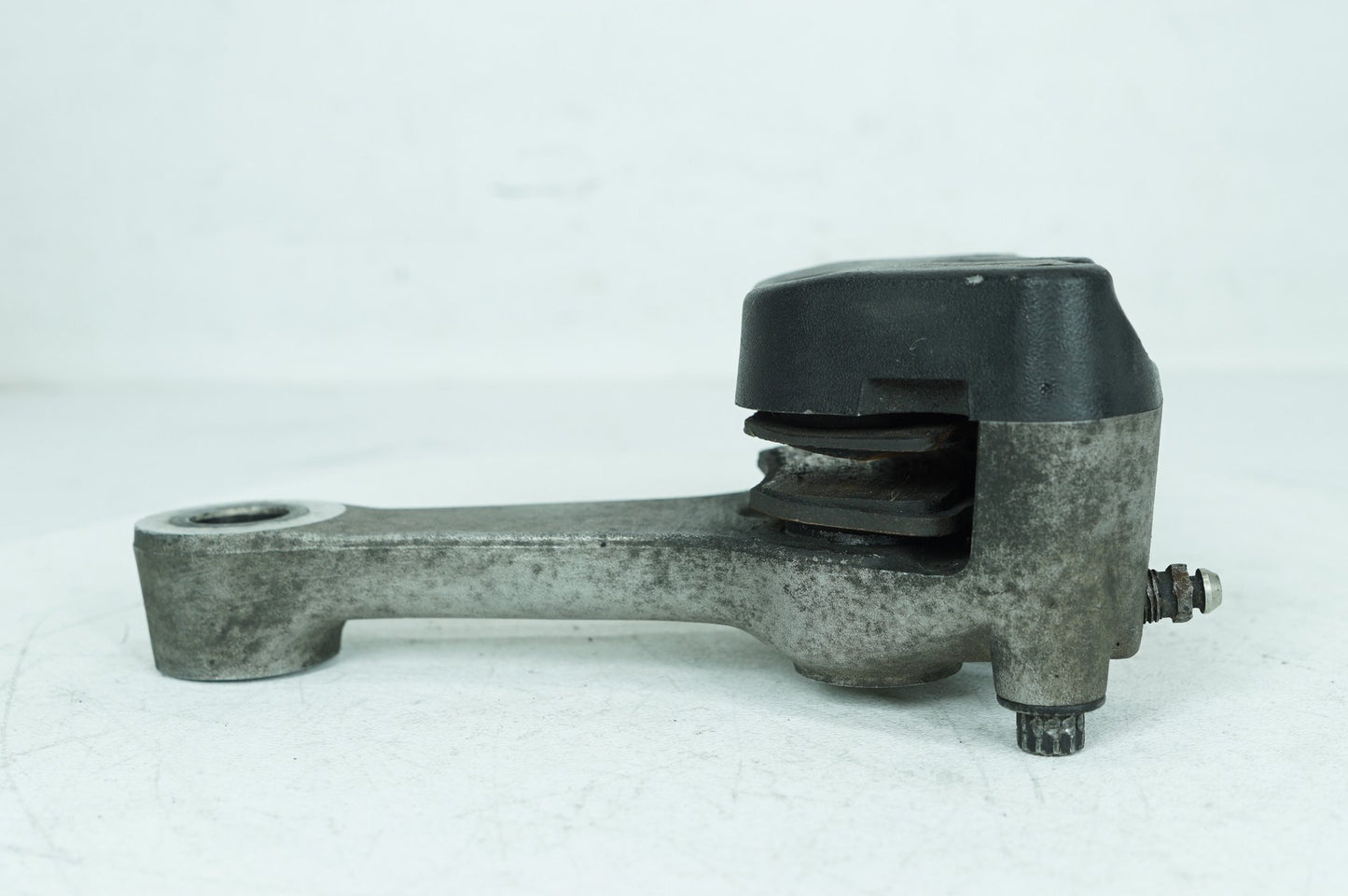 1999 - 2006 Harley-Davidson Touring Electra Ultra Classic Rear Back Brake Caliper 44016-00D