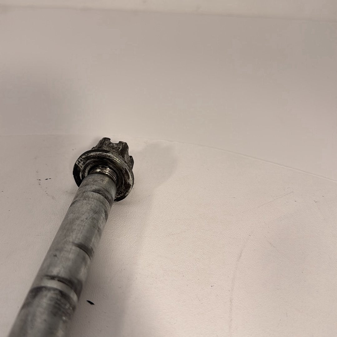 1984 - 1998 Harley-Davidson Touring Road King Police Rear Wheel Axle Bolt Shaft 41110-79A