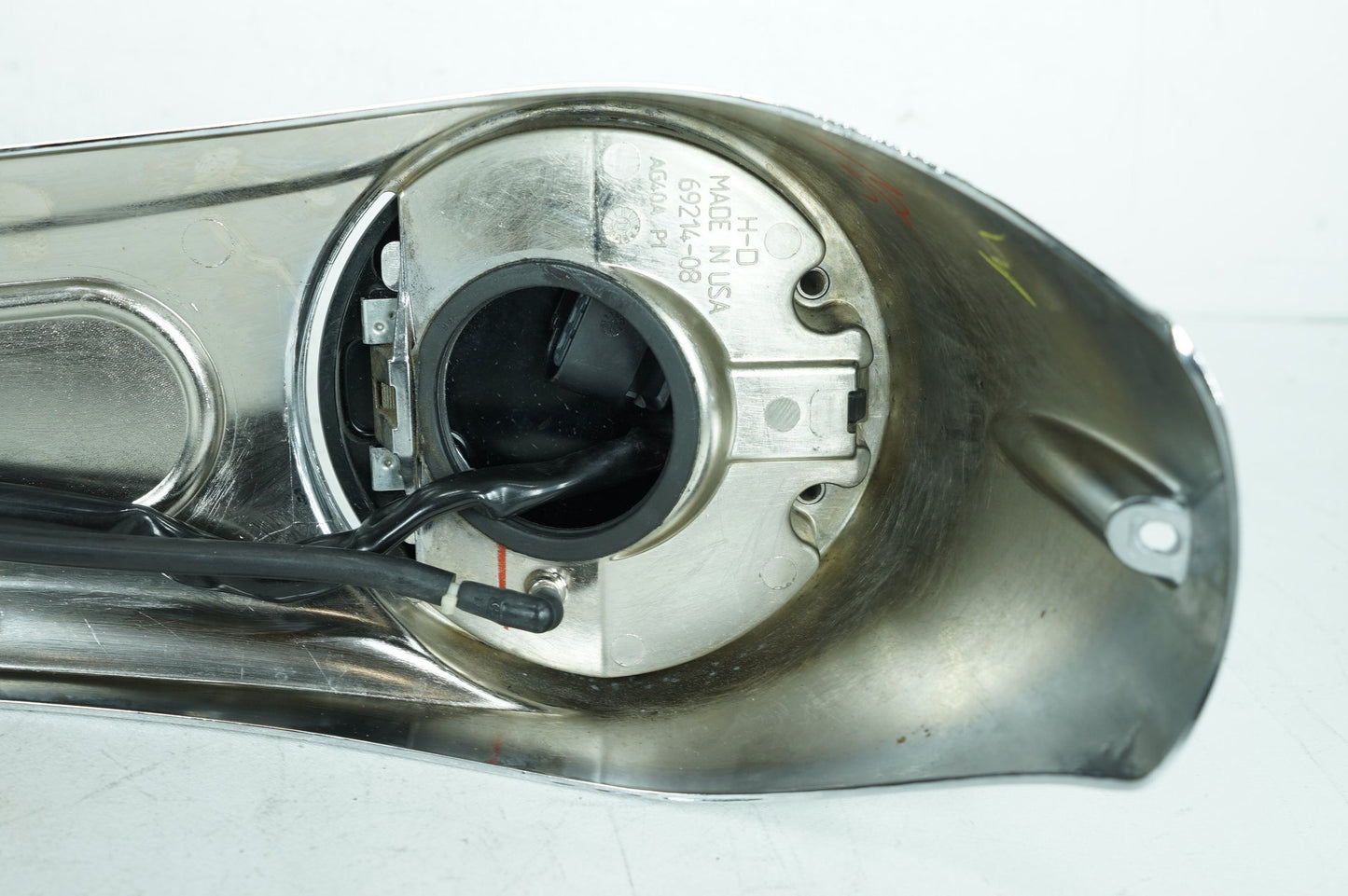 2008 - 2016 Harley-Davidson Touring Road Glide Fuel Gas Tank Dash Console NOKey 69214-08