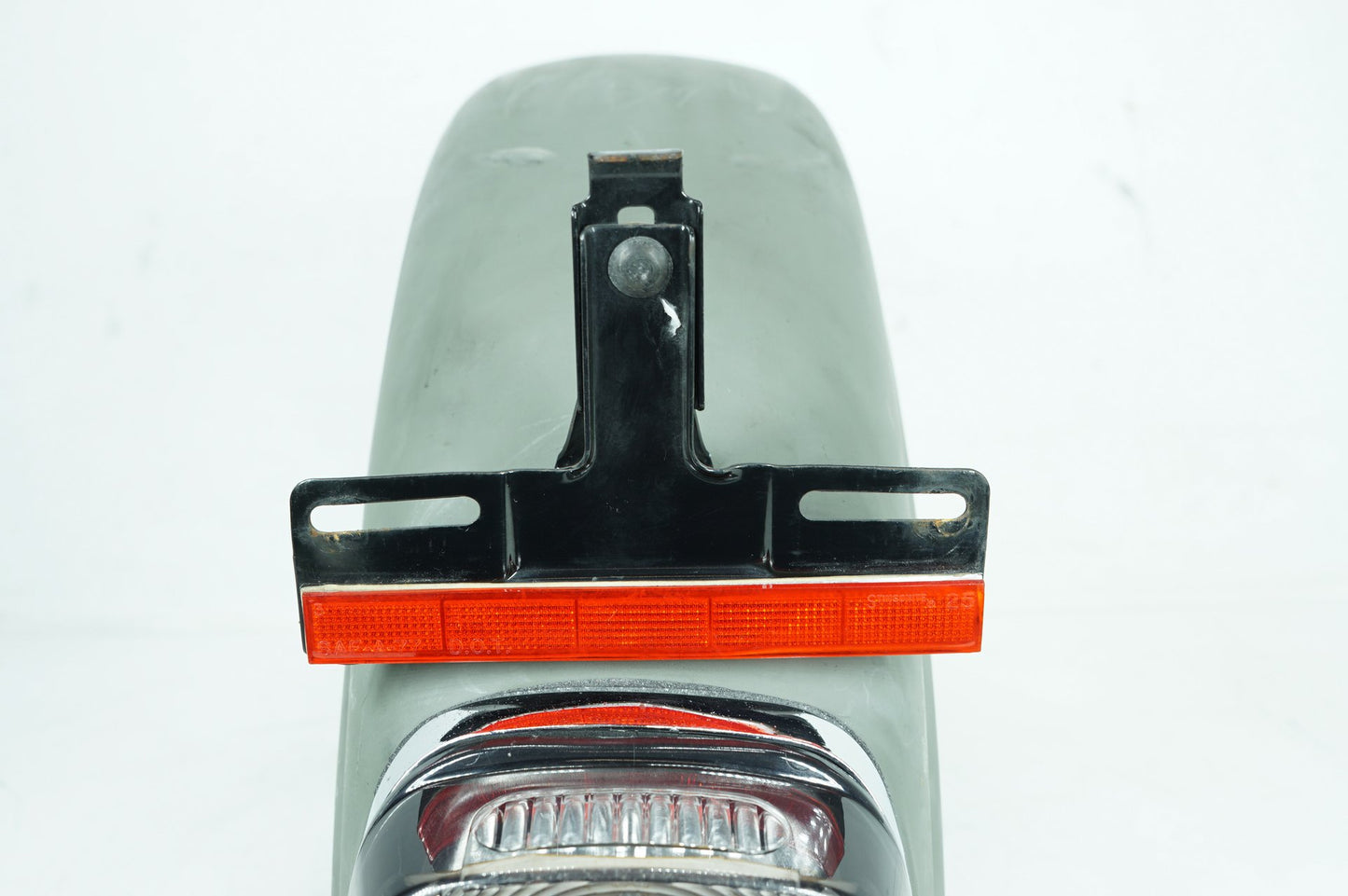1989 - 2003 Harley-Davidson Sportster Rear Wheel Fender Taillight Brake Lamp 59674-81C