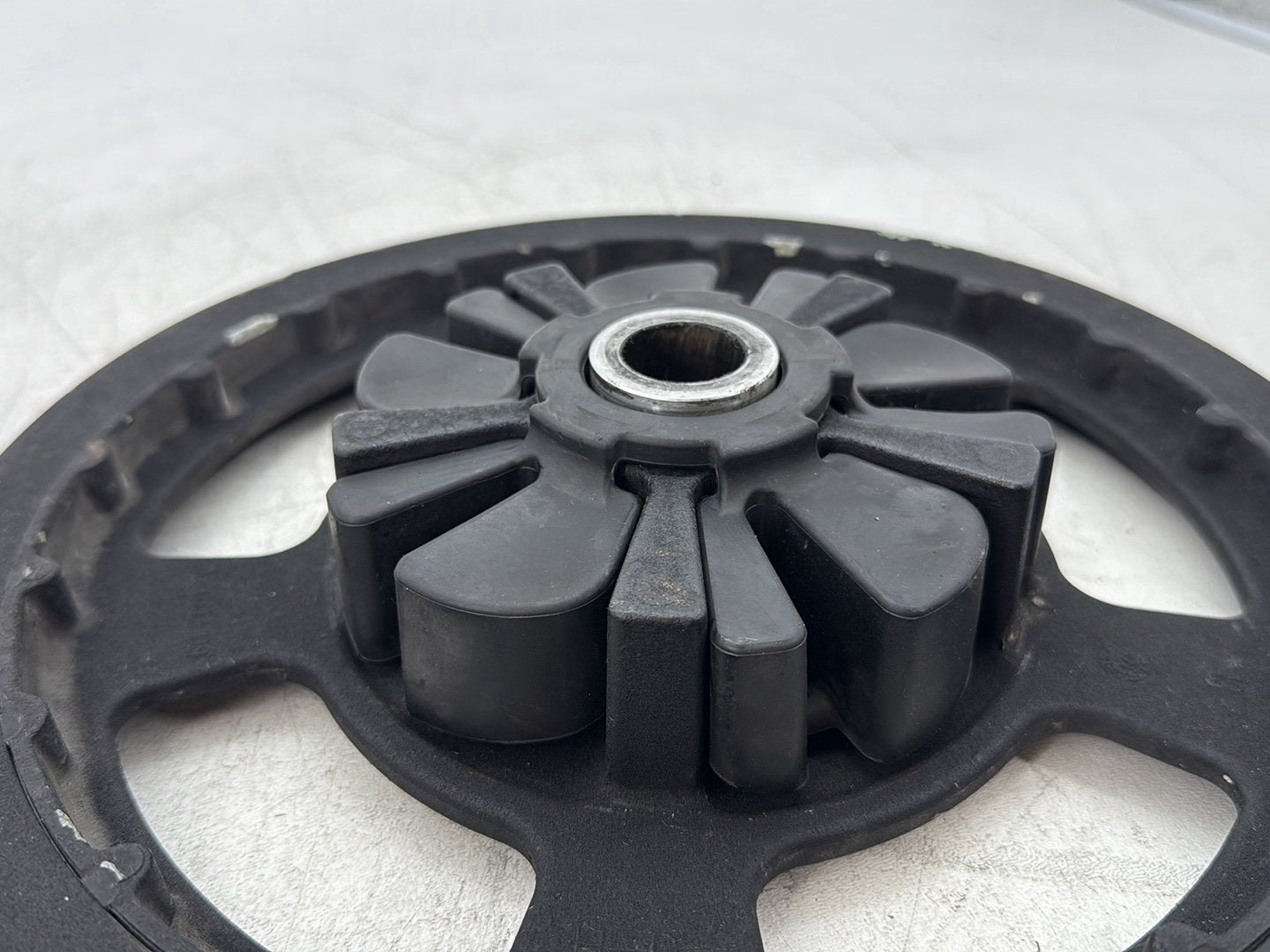2013 Harley Electra Glide Touring Ultra FLHTCUI OEM Rear Driver Pulley Sprocket