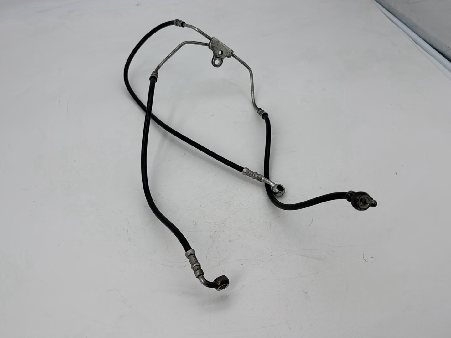 2007 - 2012 Harley-Davidson Touring Road Glide Front Brake Hose Line Pipe NON-abs 43350-08