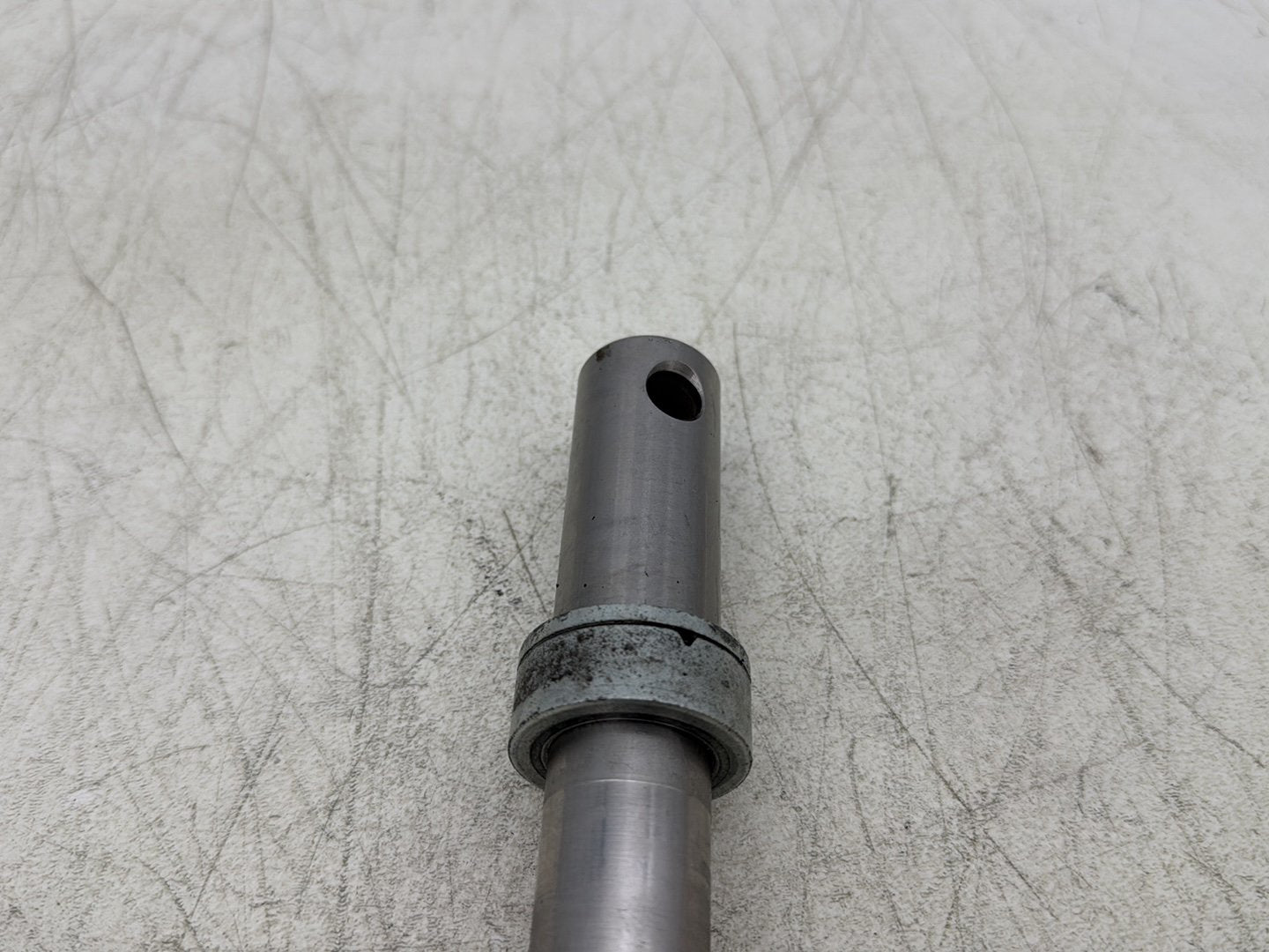 2004 Harley Dyna Super Glide FXDI OEM Front Wheel Axle Bolt Shaft