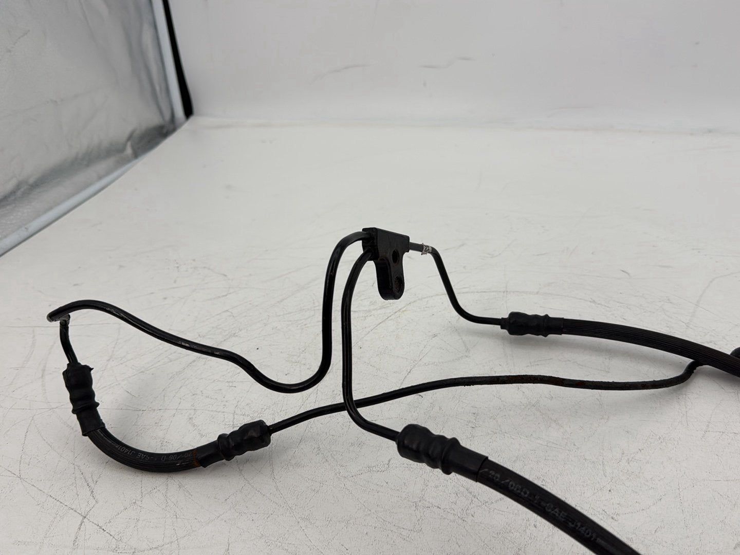 2006 Harley Touring FLHRI Road King OEM Front Brake Hose Line Pipe