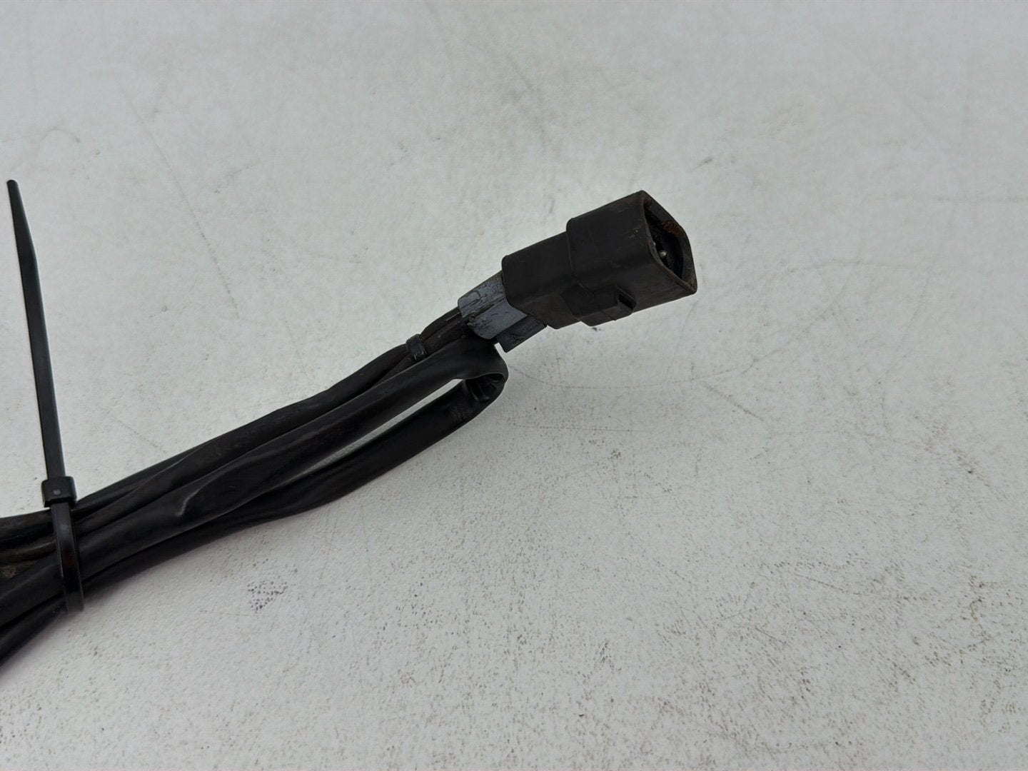 1984 - 1998 Harley-Davidson Touring Electra Glide Classic Wire Harness Loom Plug In Connector 32435-94