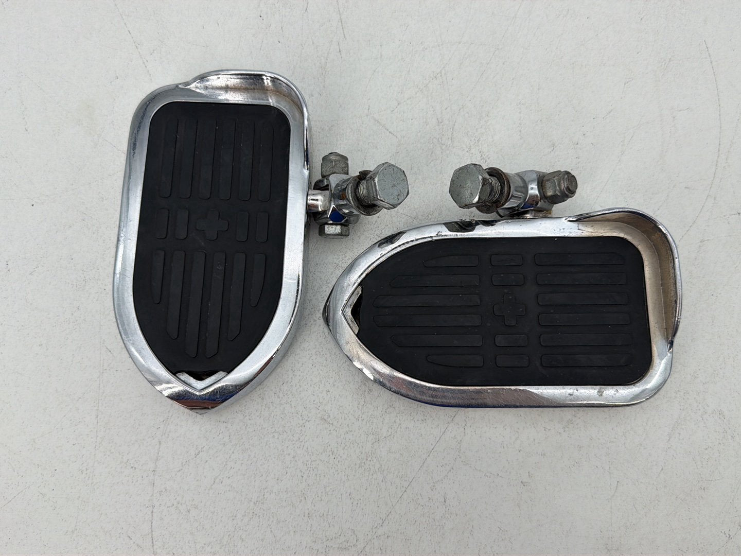 1984 - 1998 Harley-Davidson Touring Electra Glide Classic Front Right Left Highway Foot Pegs
