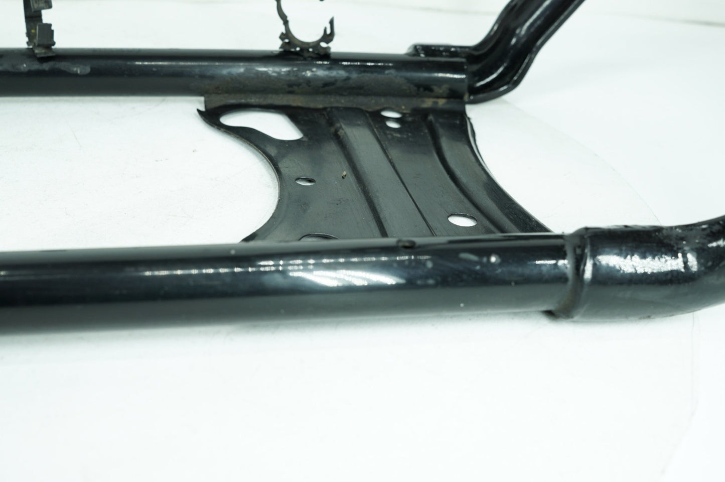 2008 - 2016 Harley-Davidson Touring Road Glide Ultra Body Main Frame Chassis SLVG 47900-11BHP