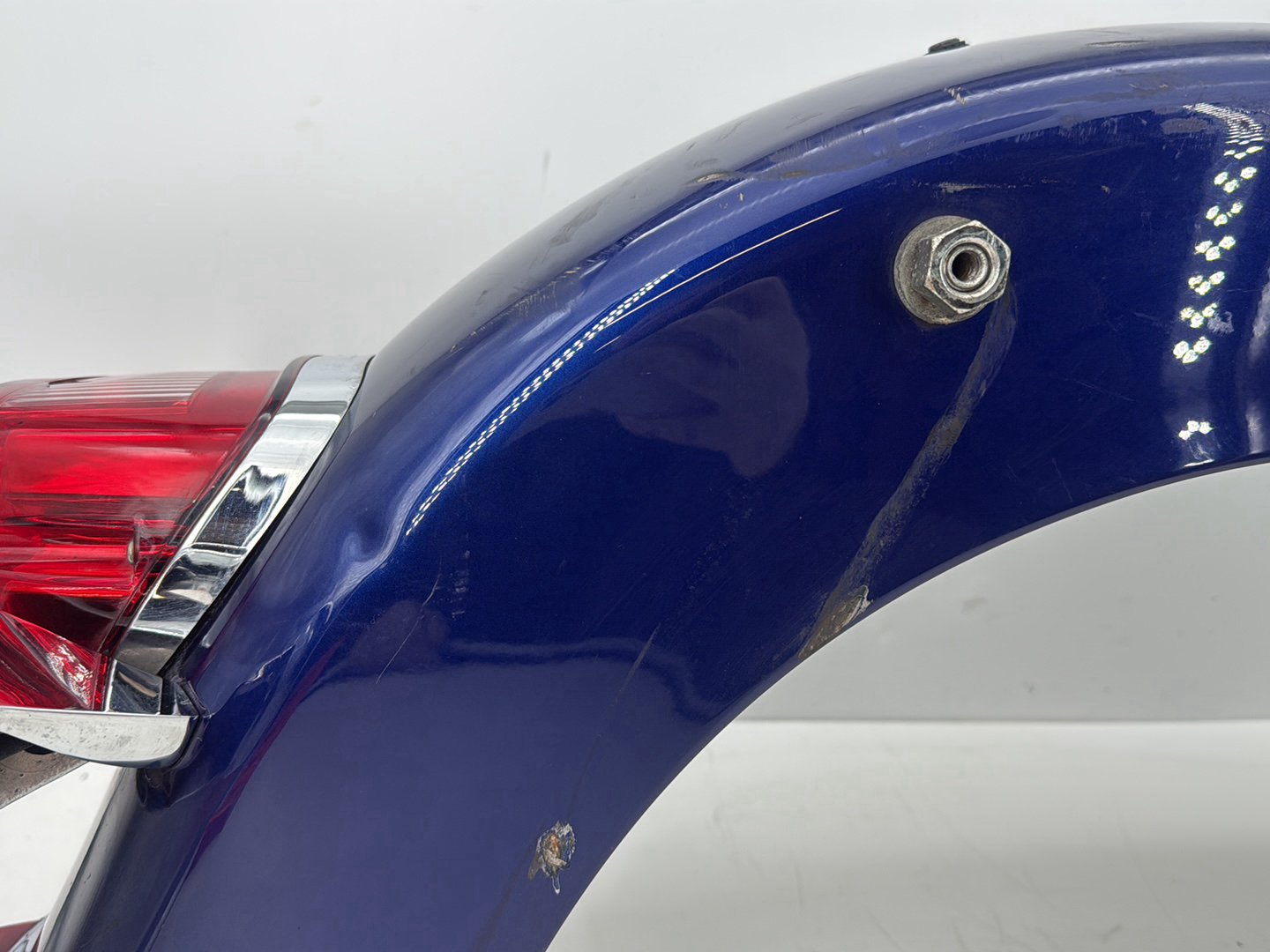2007 Harley Touring FLHTCU Electra Glide Ultra OEM Rear Wheel Fender & Turn Signals Bar