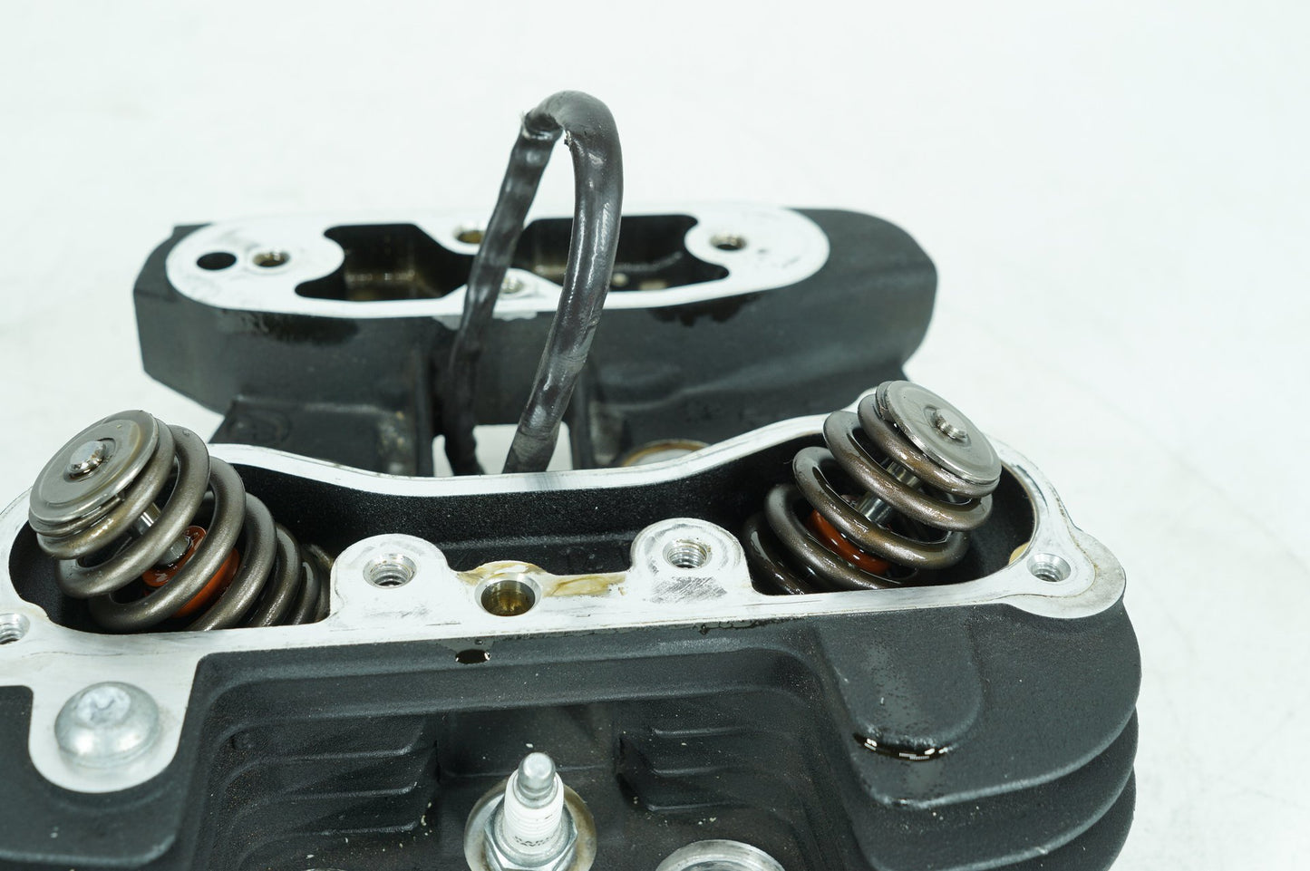 2013 - 2022 Harley-Davidson Sportster Iron Rear Twin Cam Engine Cylinder Head 16662-07