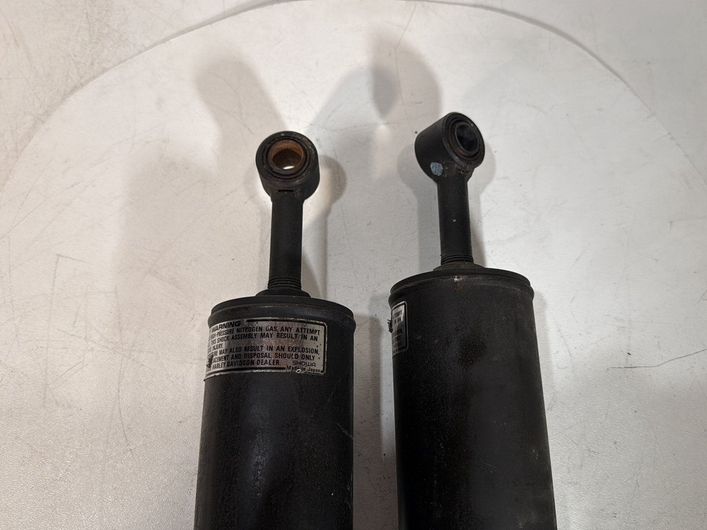 1986 - 1998 Harley-Davidson Softail Heritage Classic Rear Left Right Shock Absorbers 54508-89A