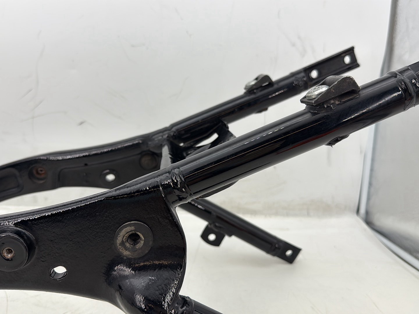 2012 Harley Street Glide Touring FLHX OEM Rear Back Sub Frame Rail Bar 48079-09BHP