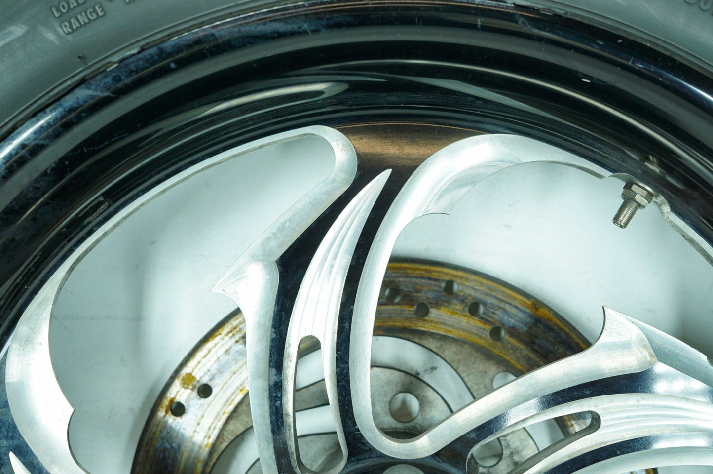2007 - 2013 Harley-Davidson Touring Electra Glide Ultra Rear Wheel Rim Tire SR777