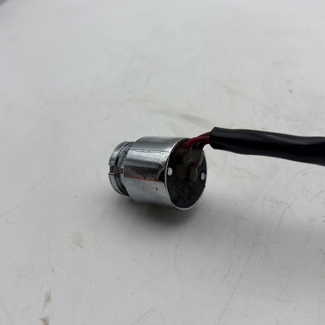 1999 - 2006 Harley-Davidson Dyna Low Rider Ignition Switch Cylinder Barrel Lockset NOKey 61272-92C