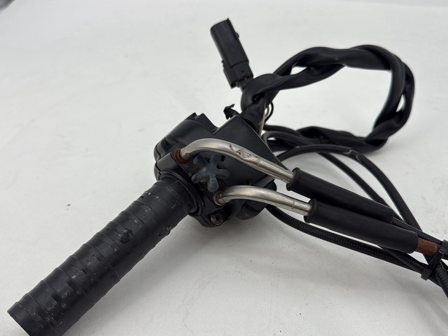 Harley-Davidson Misc Right Engine Start Kill Switches Controls 71684-06