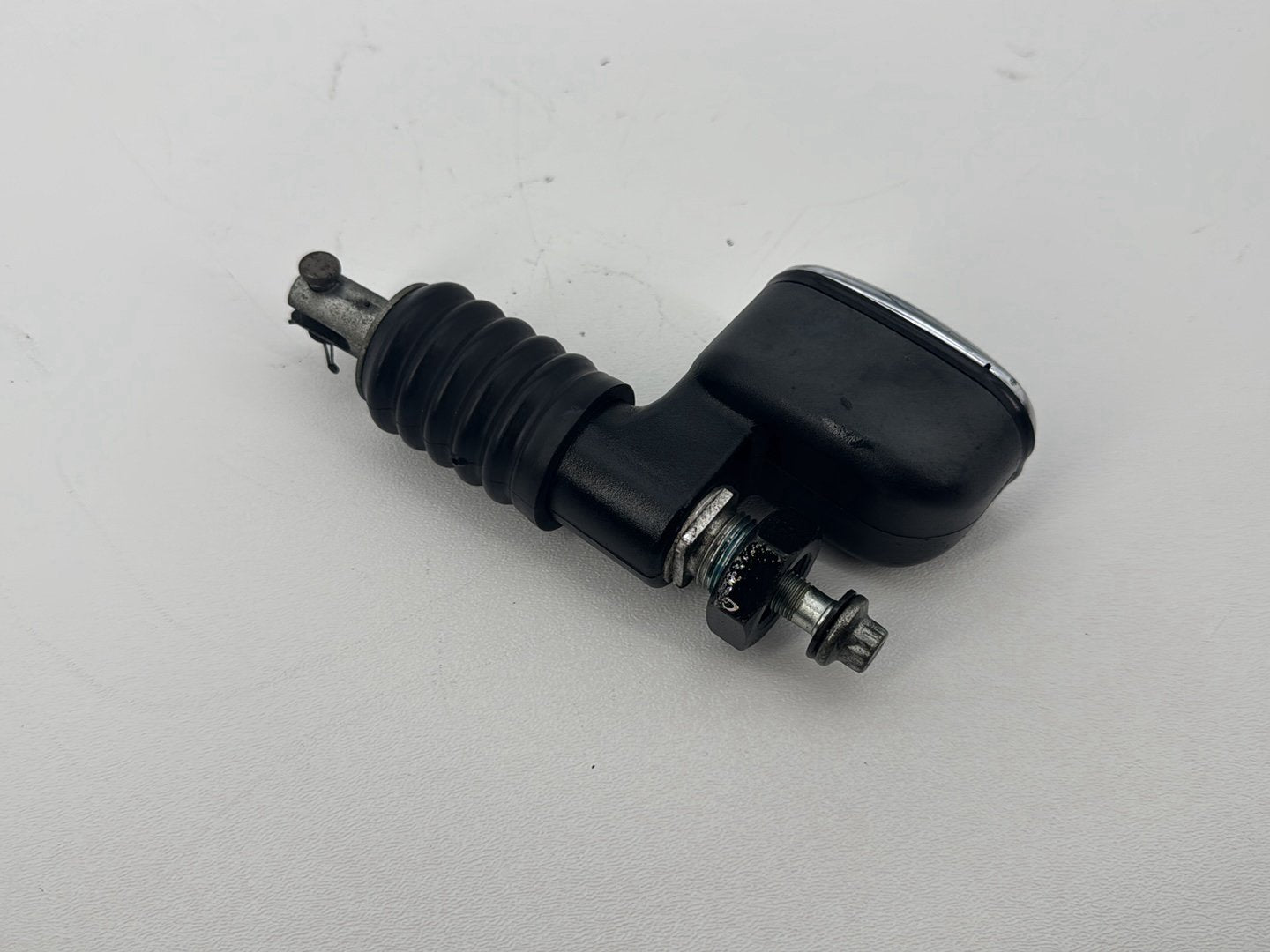 1999 - 2006 Harley-Davidson Touring Electra Glide Classic Rear Brake Master Cylinder Reservoir 41755-99D