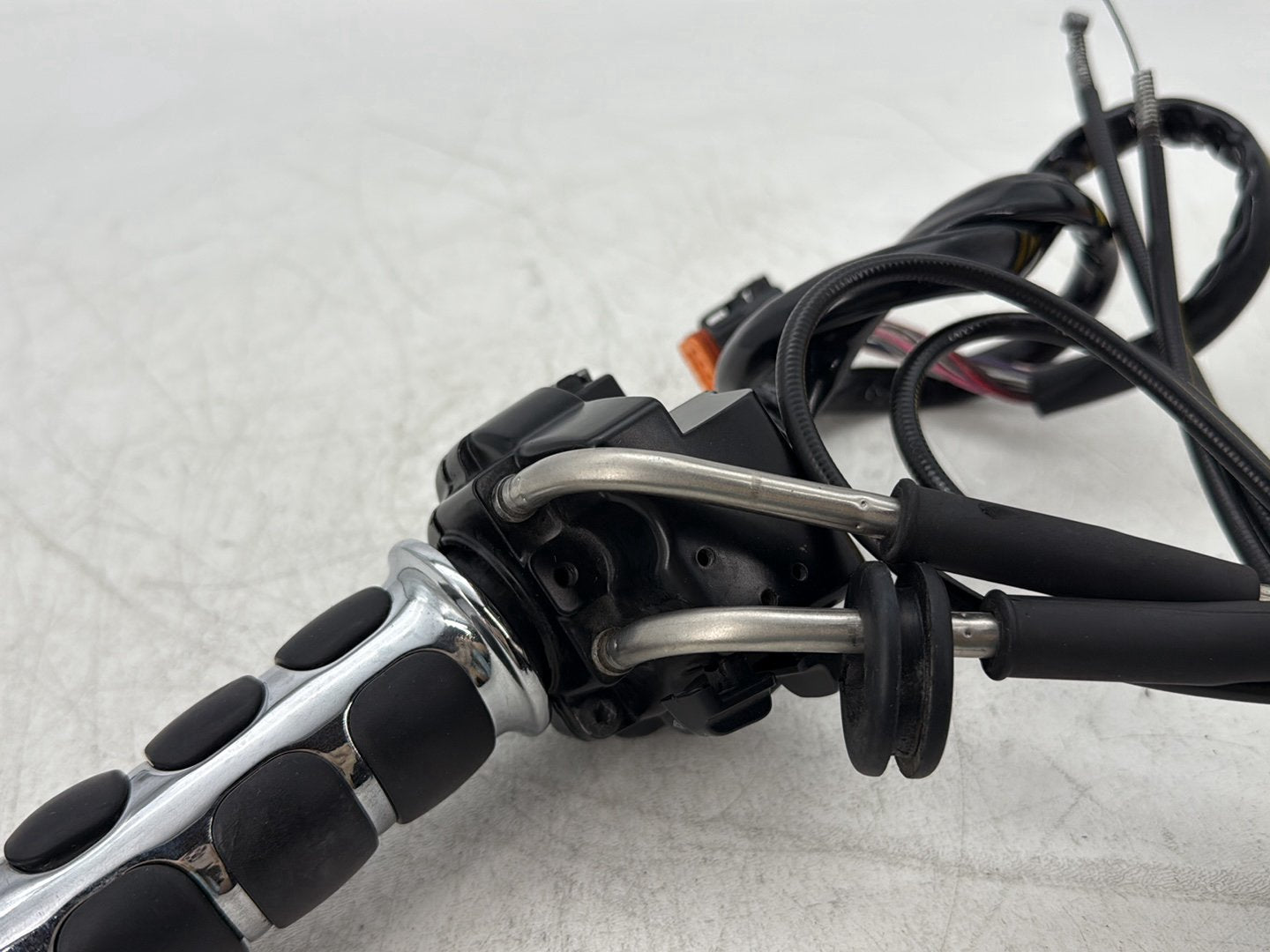 2005 Harley Electra Glide Touring Ultra FLHTCUI OEM Right Engine Start Kill Switches Controls