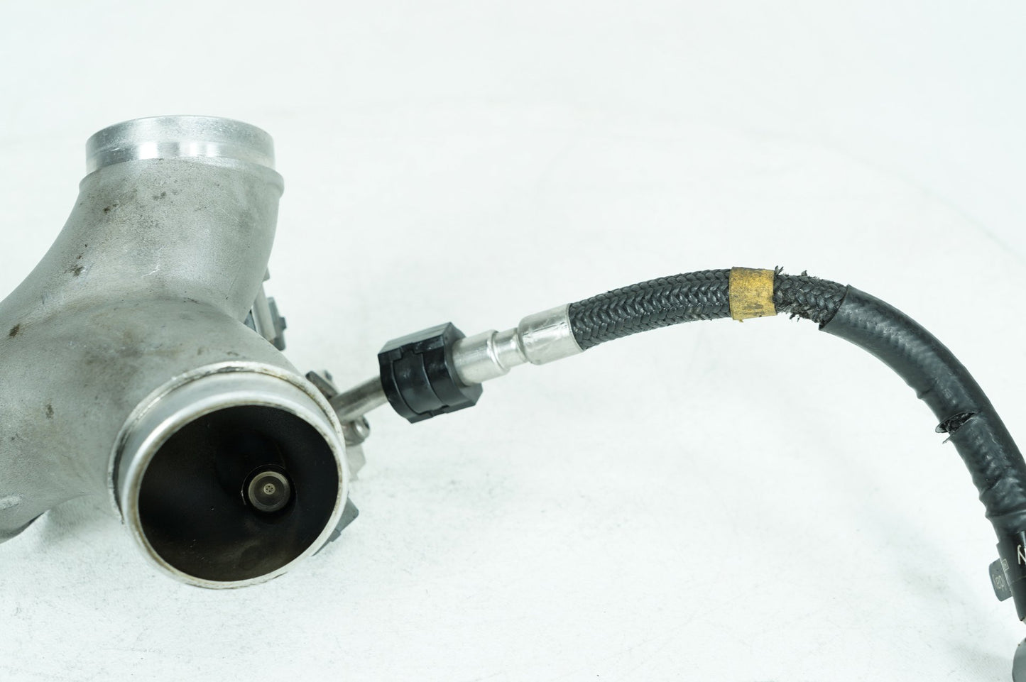 1999 - 2006 Harley-Davidson Touring Road King Intake Manifold Thermostat Housing 27630-01