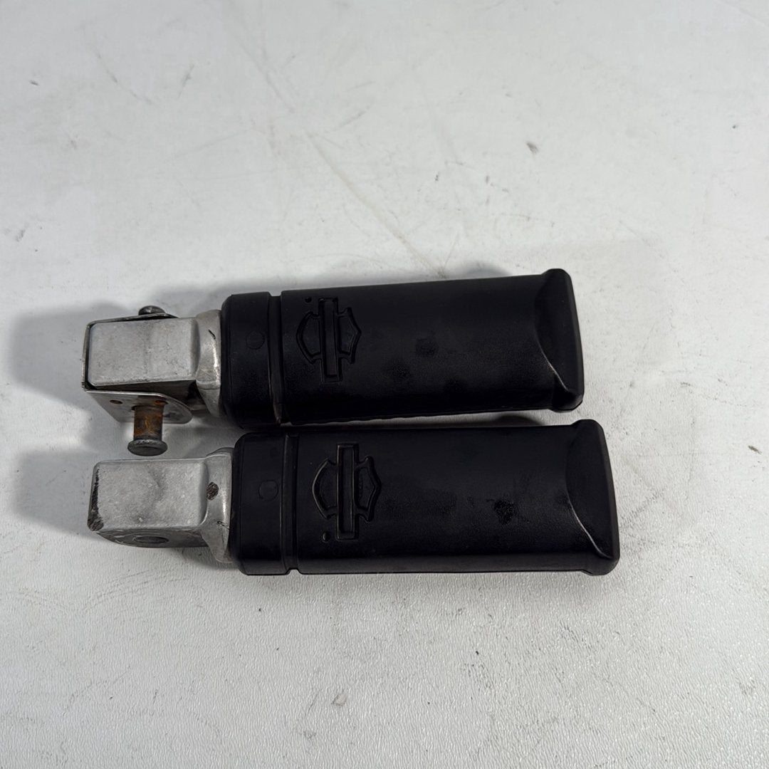 2017 - 2026 Harley-Davidson Softail Heritage Classic 114 Left & Right Step Foot Rest Pegs 50501104
