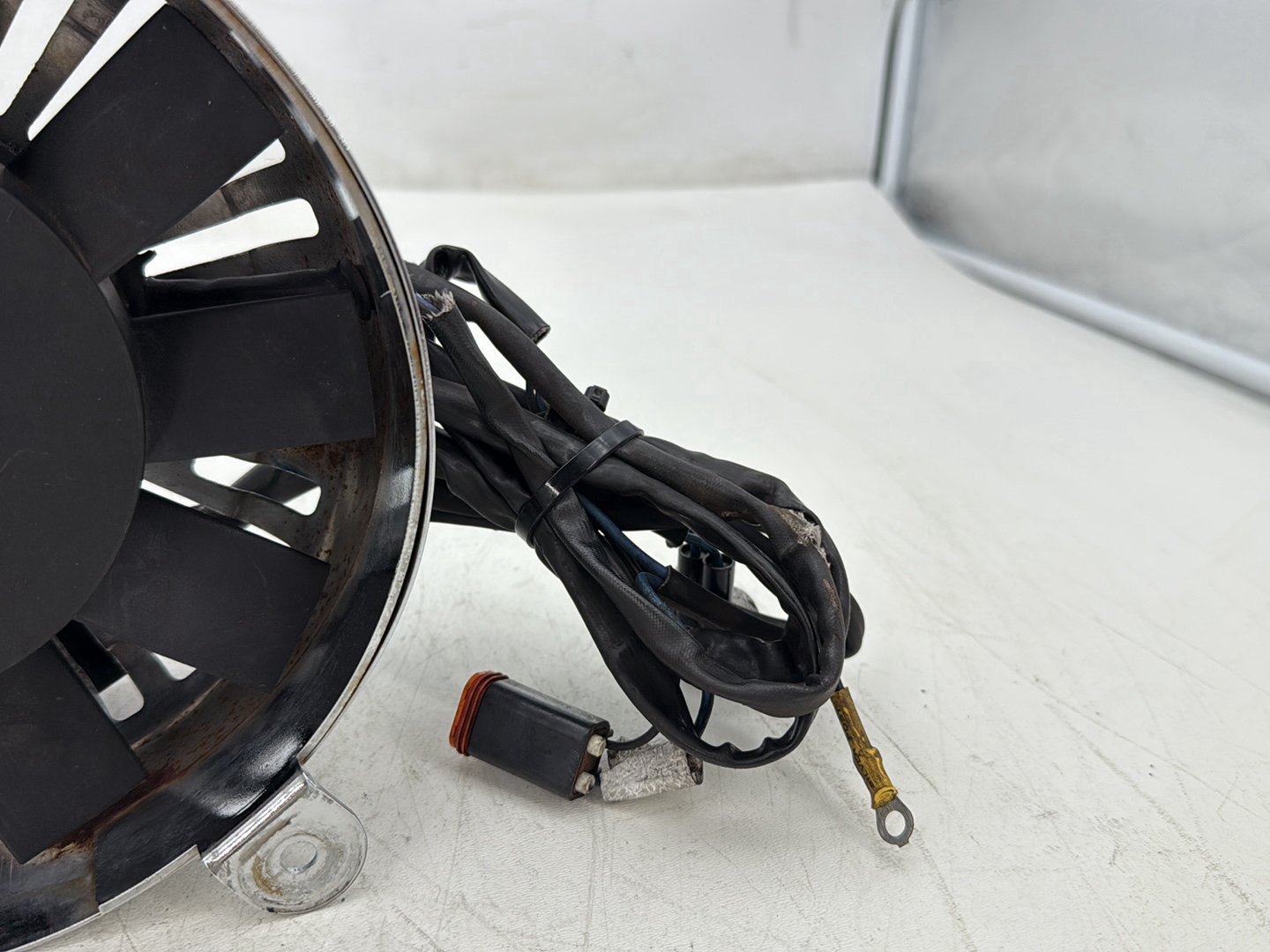 2000 Harley Touring Electra Glide Ultra OEM Cooling Fan Blades w/ Chrome Cover