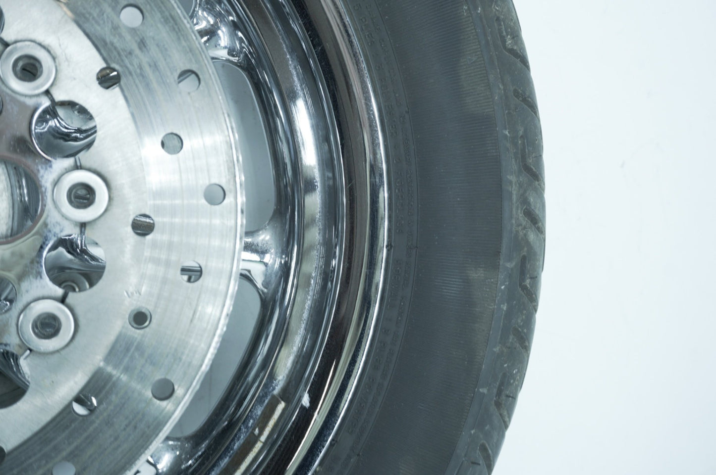 2007 - 2011 Harley-Davidson Touring CVO Electra Screamin Eagle Front & Rear Wheel Rim Tire 43539-04