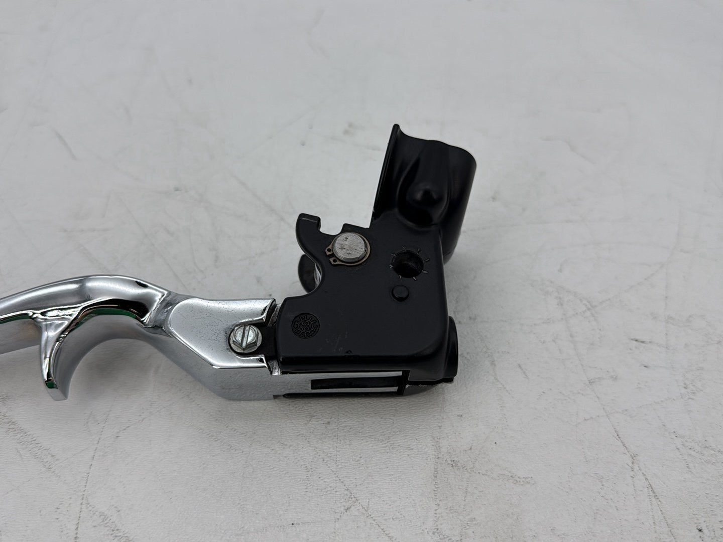 2000 Harley Touring FLHTCI Electra Glide Classic OEM Front Left Hand Clutch Control Lever