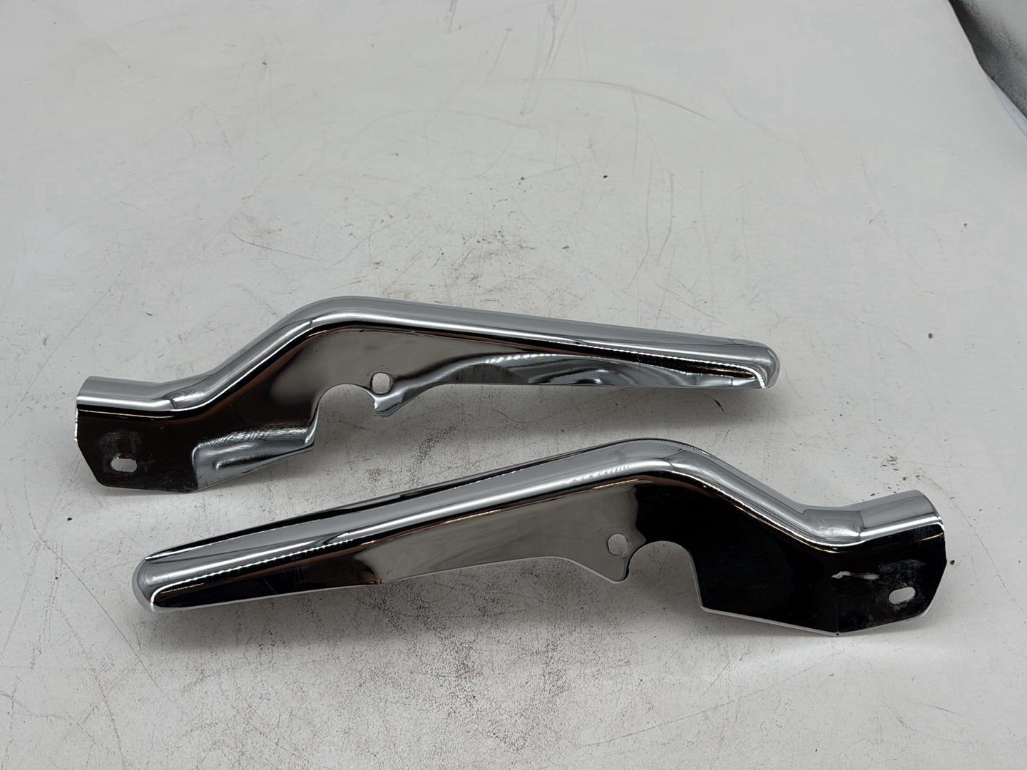 2006 Harley Street Glide Touring OEM Left Right Saddlebag Fender Struts Brackets