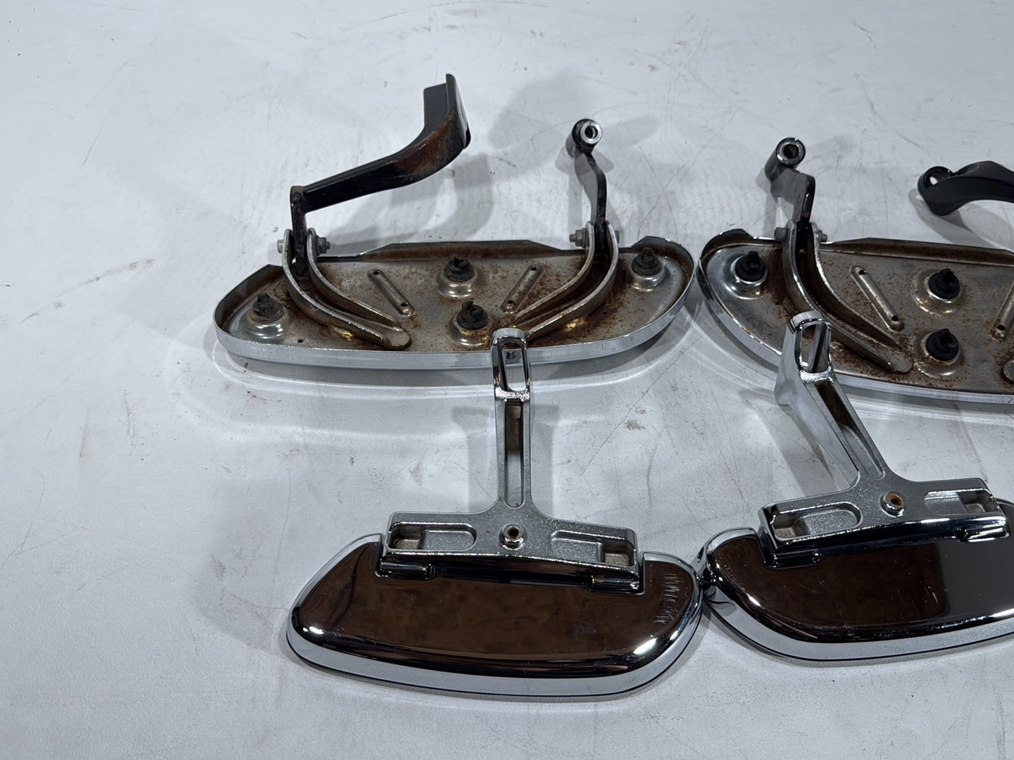 2010 Harley Street Glide Touring FLHX OEM Left Right Driver & Pass Floorboard Foot Rest