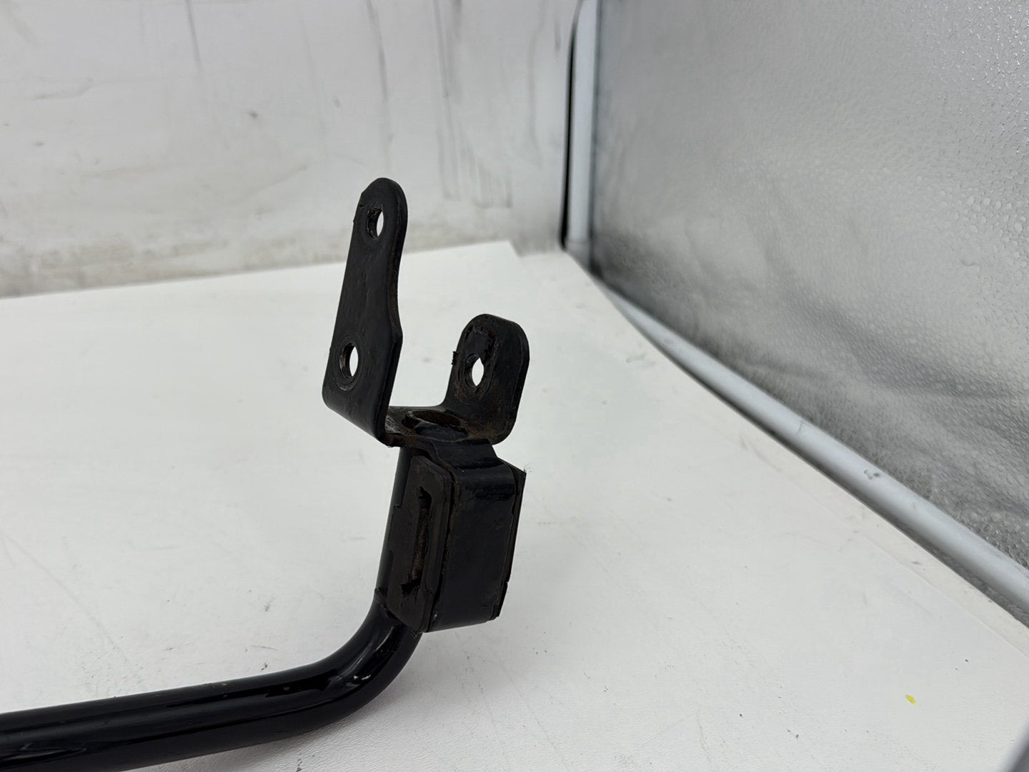 2018 Harley Electra Glide Touring Ultra FLHTCU OEM Rear Left Right Saddlebag Guard Rails Bar