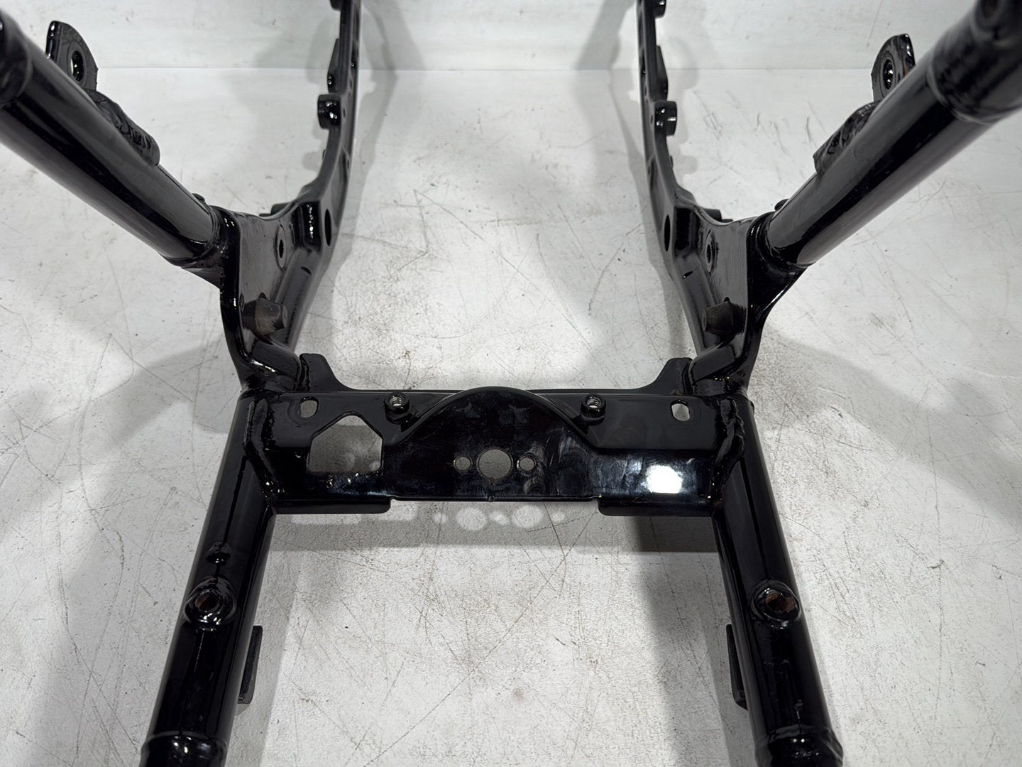 2011 Harley Street Glide Touring FLHX OEM Rear Back Sub Frame Rail Bar 48079-09BHP
