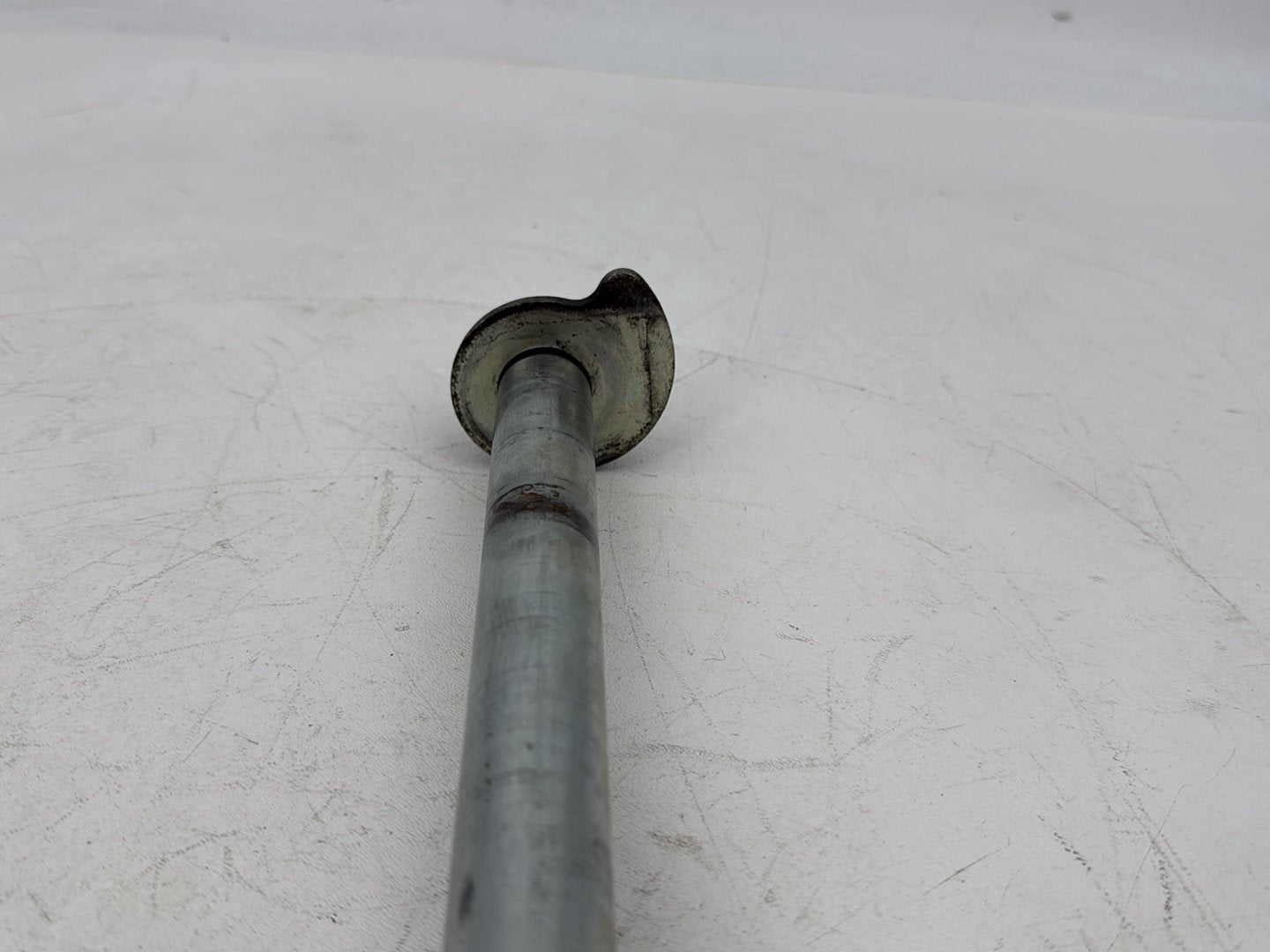 2007 - 2012 Harley-Davidson Touring Electra Glide Ultra Rear Wheel Axle Bolt Shaft 41056-08