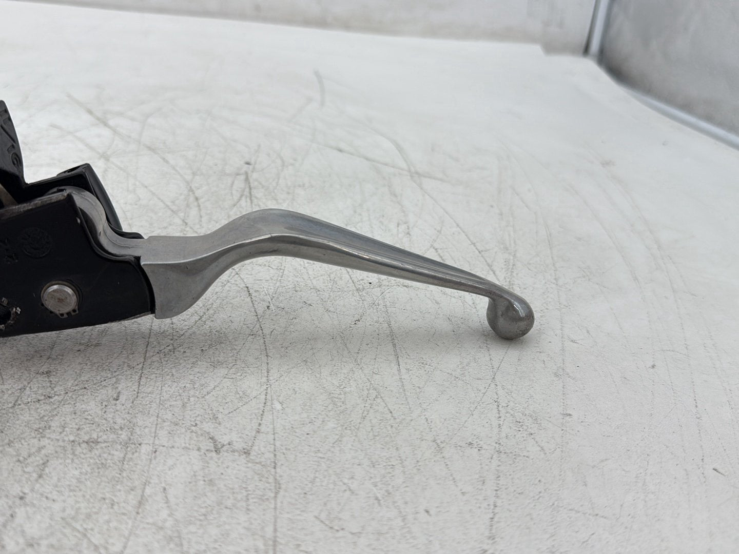 1995 Harley Road King Touring FLHR OEM Front Right Brake Lever Master Cylinder