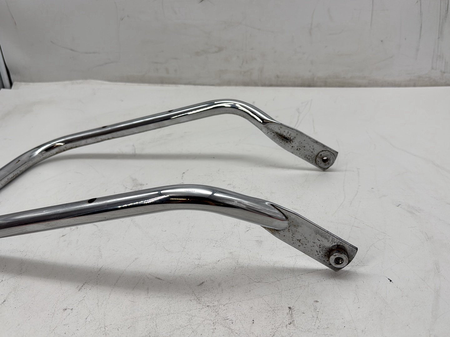 2006 Harley Touring FLHTCI Electra Glide Classic OEM Tour Pak Mount Top Tube Support Bar