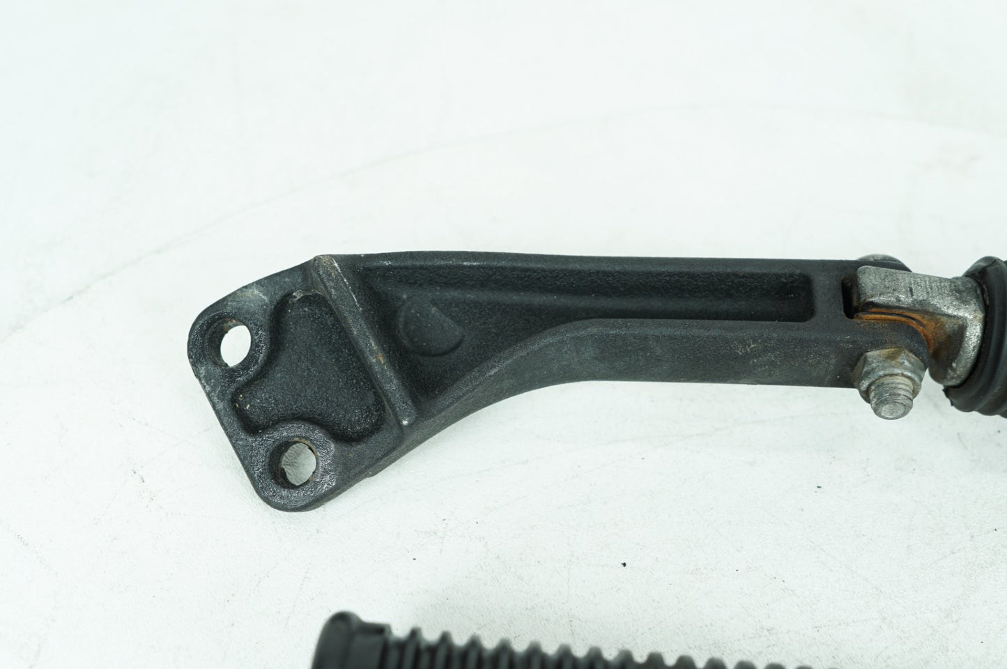 2007 - 2017 Harley-Davidson Dyna Wide Glide Passenger Left & Right Foot Pegs 49224-06A