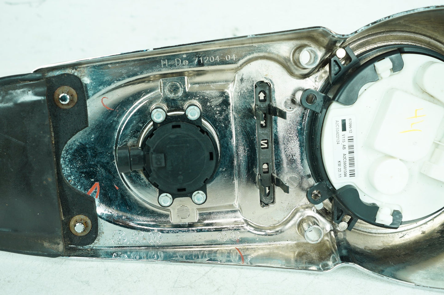2012 - 2018 Harley-Davidson Dyna Switchback Fuel Tank Dash Console Speedometer NOKey 67096-12