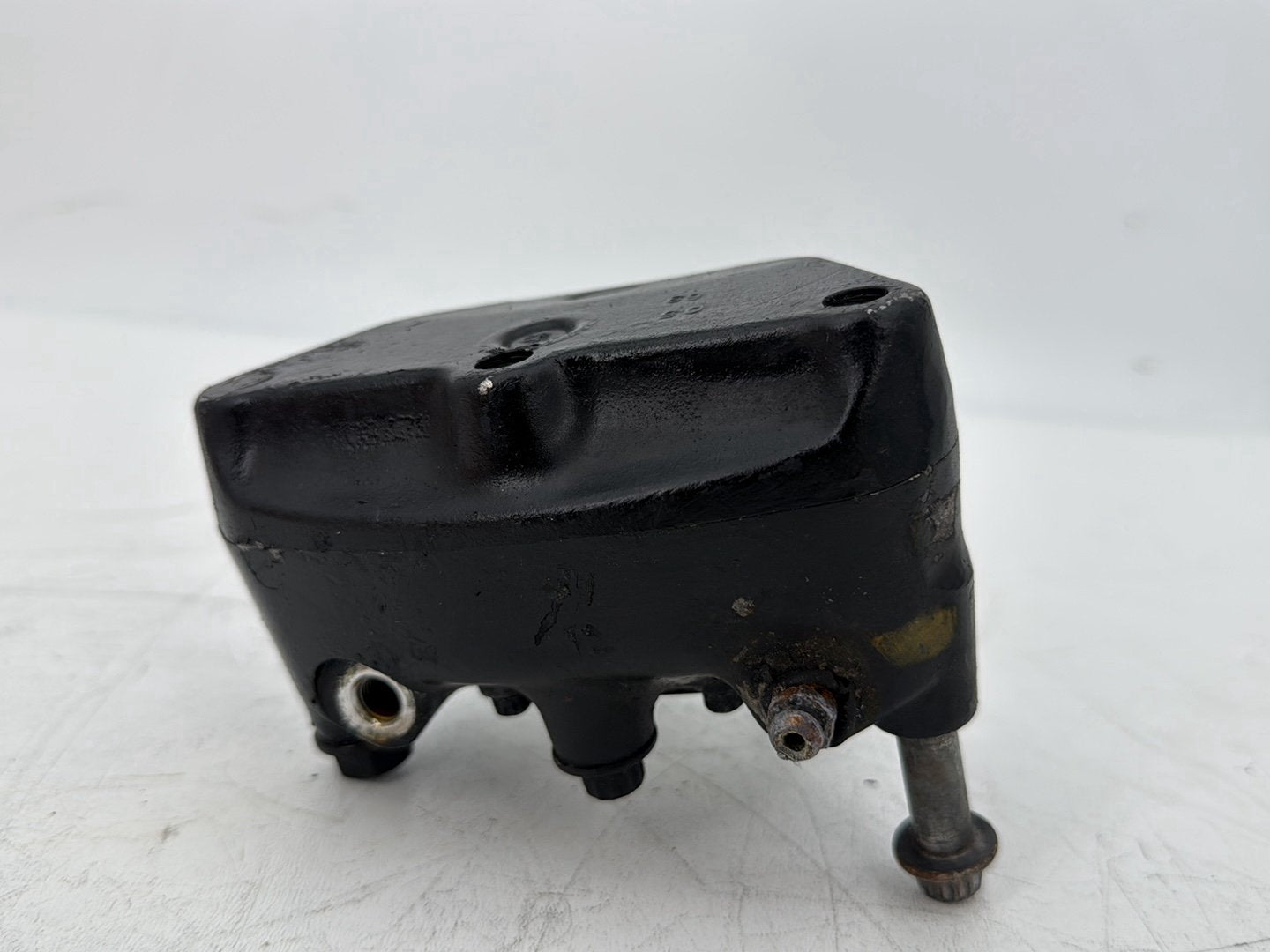2006 Harley Touring FLHRI Road King OEM Front Right 1 Brake Caliper