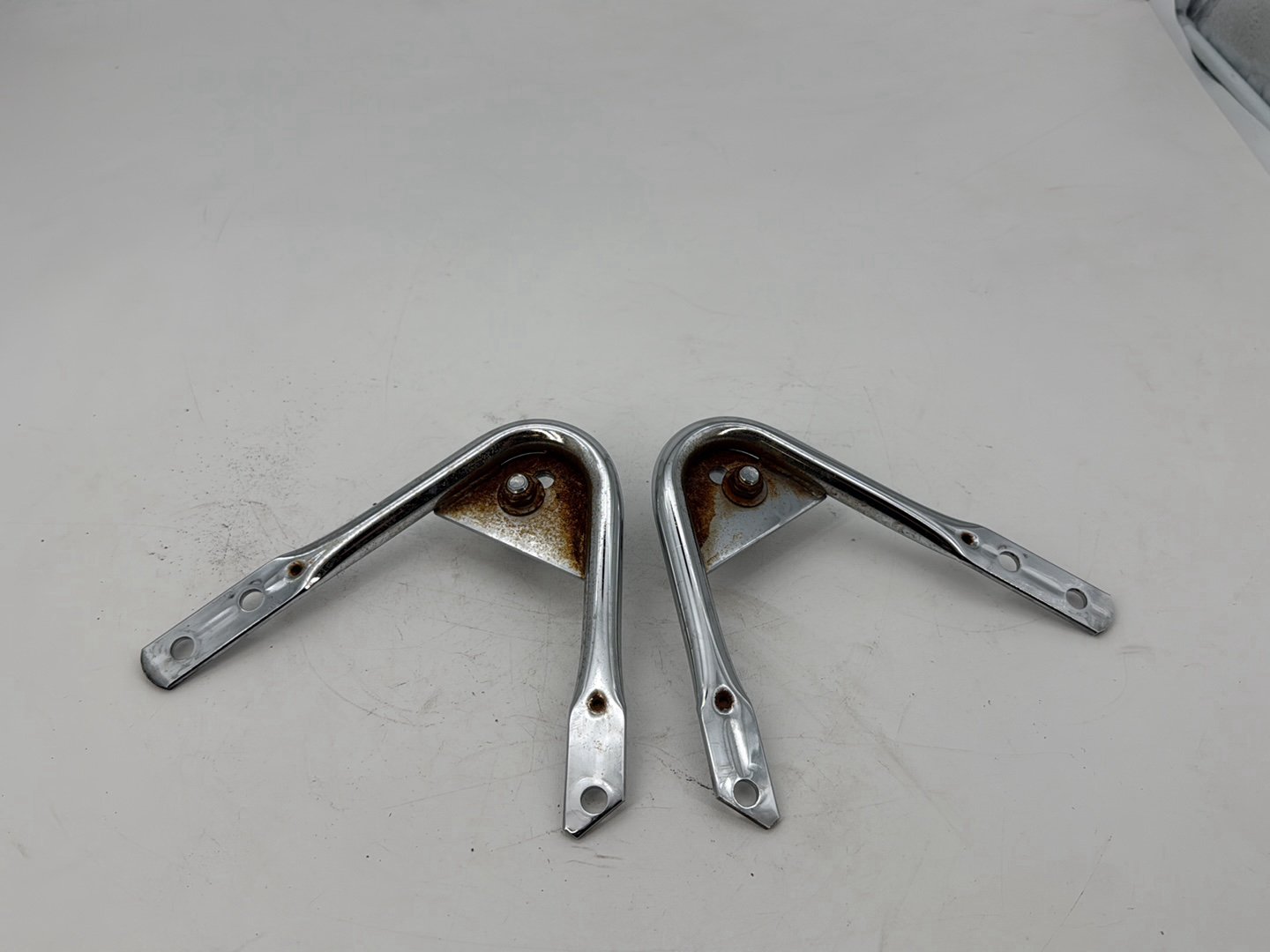 1999 - 2006 Harley-Davidson Touring Road King Custom Detachable Tour Pak Luggage Box Bracket 53706-95