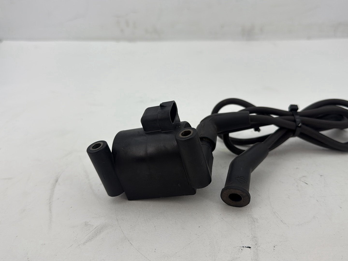 2011 Harley Road King Touring FLHRC Classic OEM Ignition Coil Spark Plugs Cable