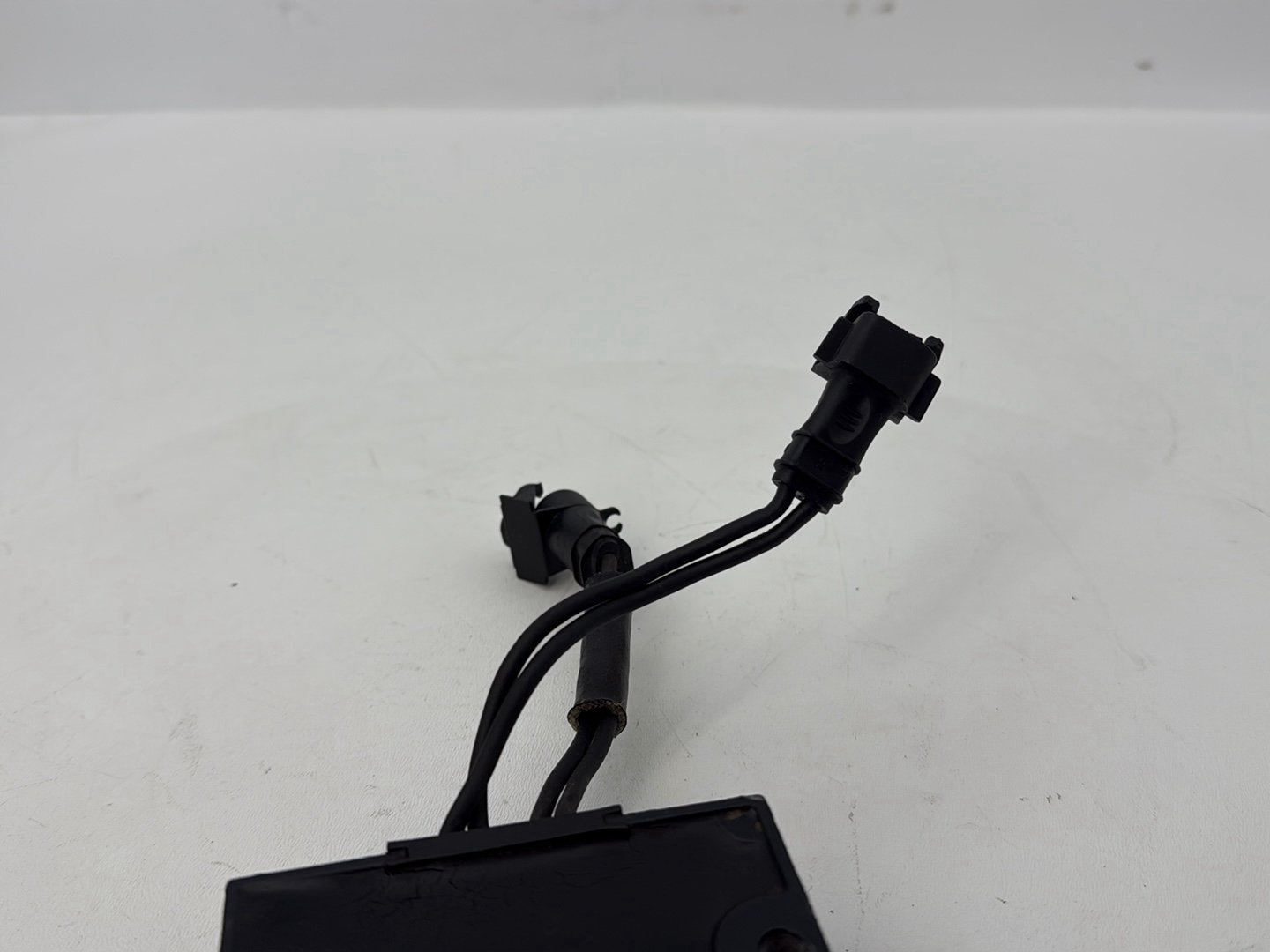 2004 - 2013 Harley-Davidson Sportster 883 Custom Voltage Regulator Rectifier 74546-07