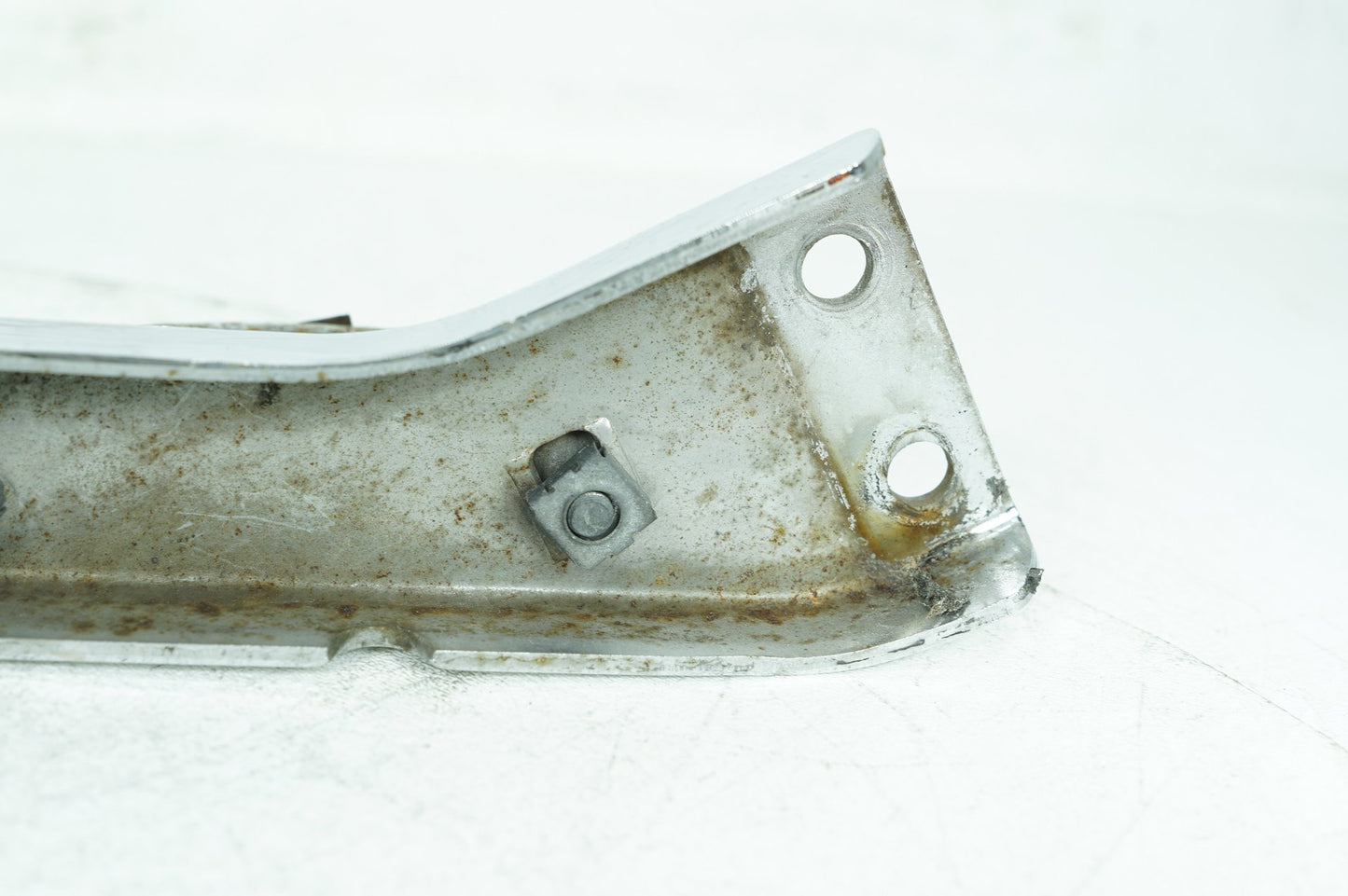 1984 - 1998 Harley-Davidson Touring Electra Glide Sport Rear Left & Right Saddlebag Fender Support 90718-79C