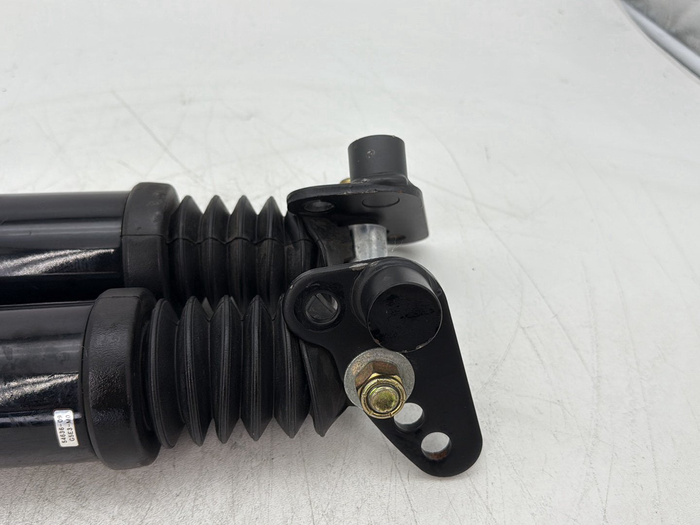 2010 Harley Street Glide Touring FLHX OEM Rear Left Right Shock Absorbers