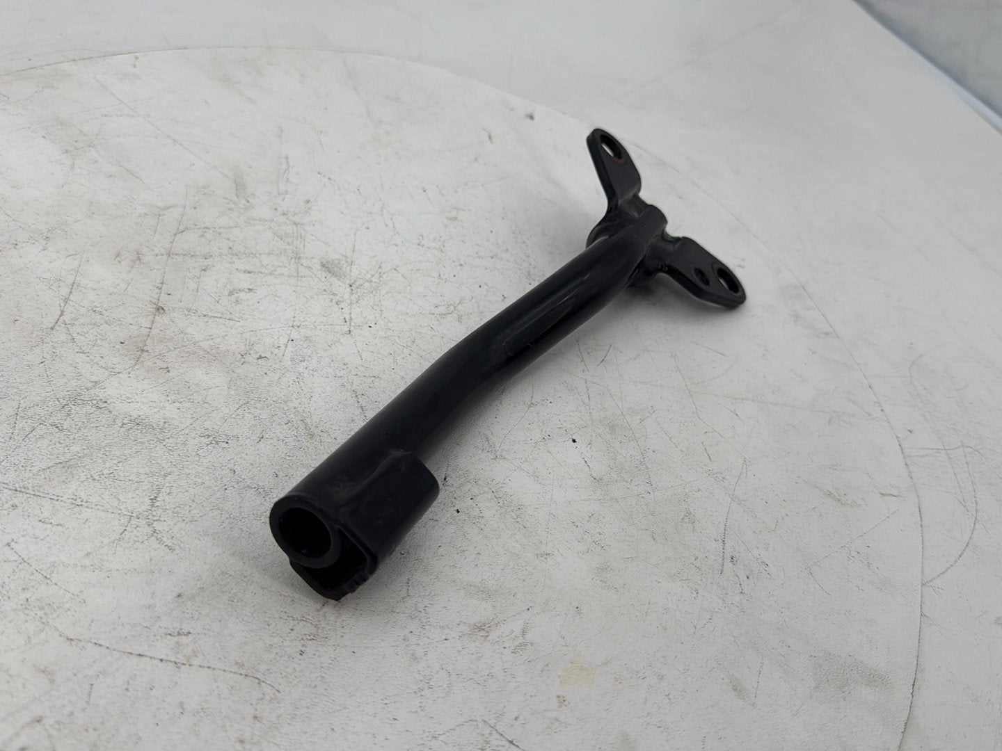 1999 - 2006 Harley-Davidson Dyna Super Glide Rear Exhaust Muffler Mount Bracket 65695-06