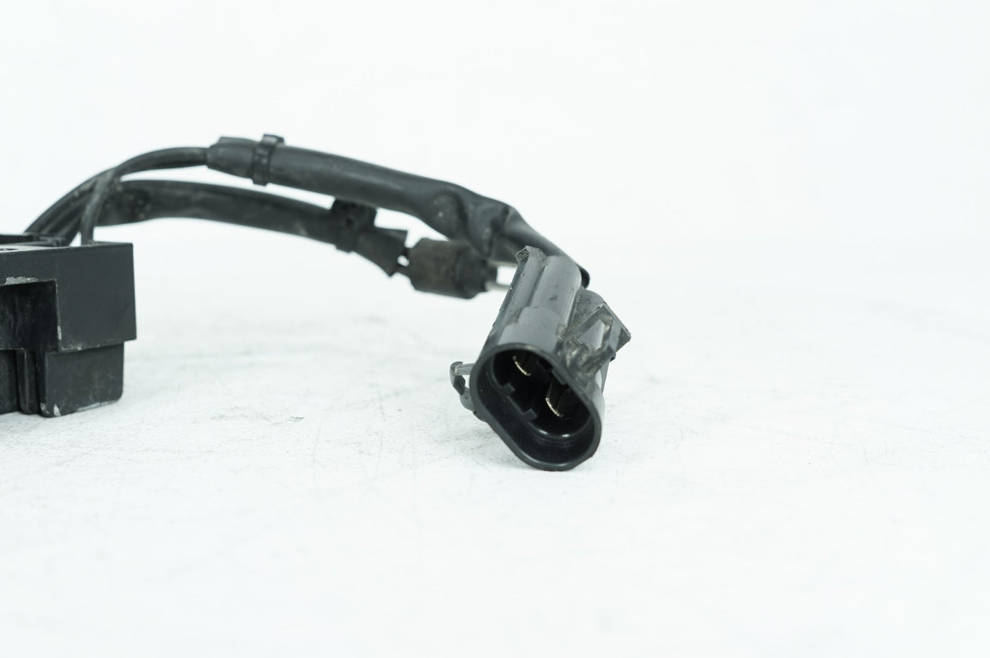 2004 - 2013 Harley-Davidson Sportster Low Voltage Regulator Rectifier 74523-04