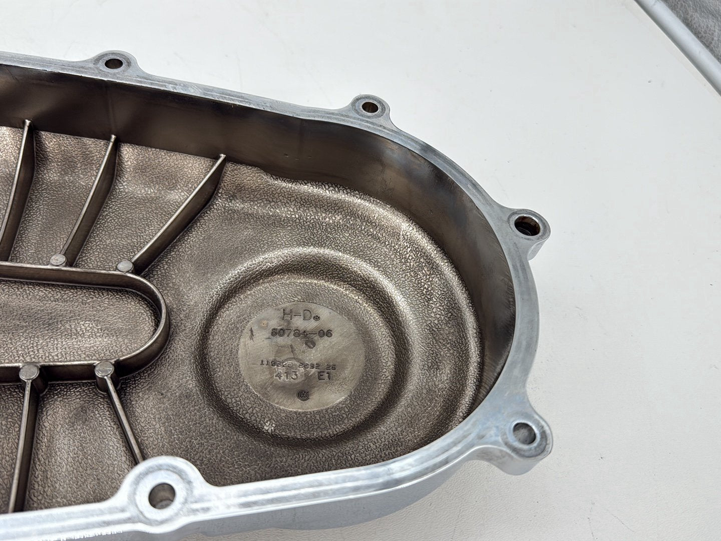 2006 Harley Dyna FXDWGI Wide Glide OEM Outer Primary Clutch Cover