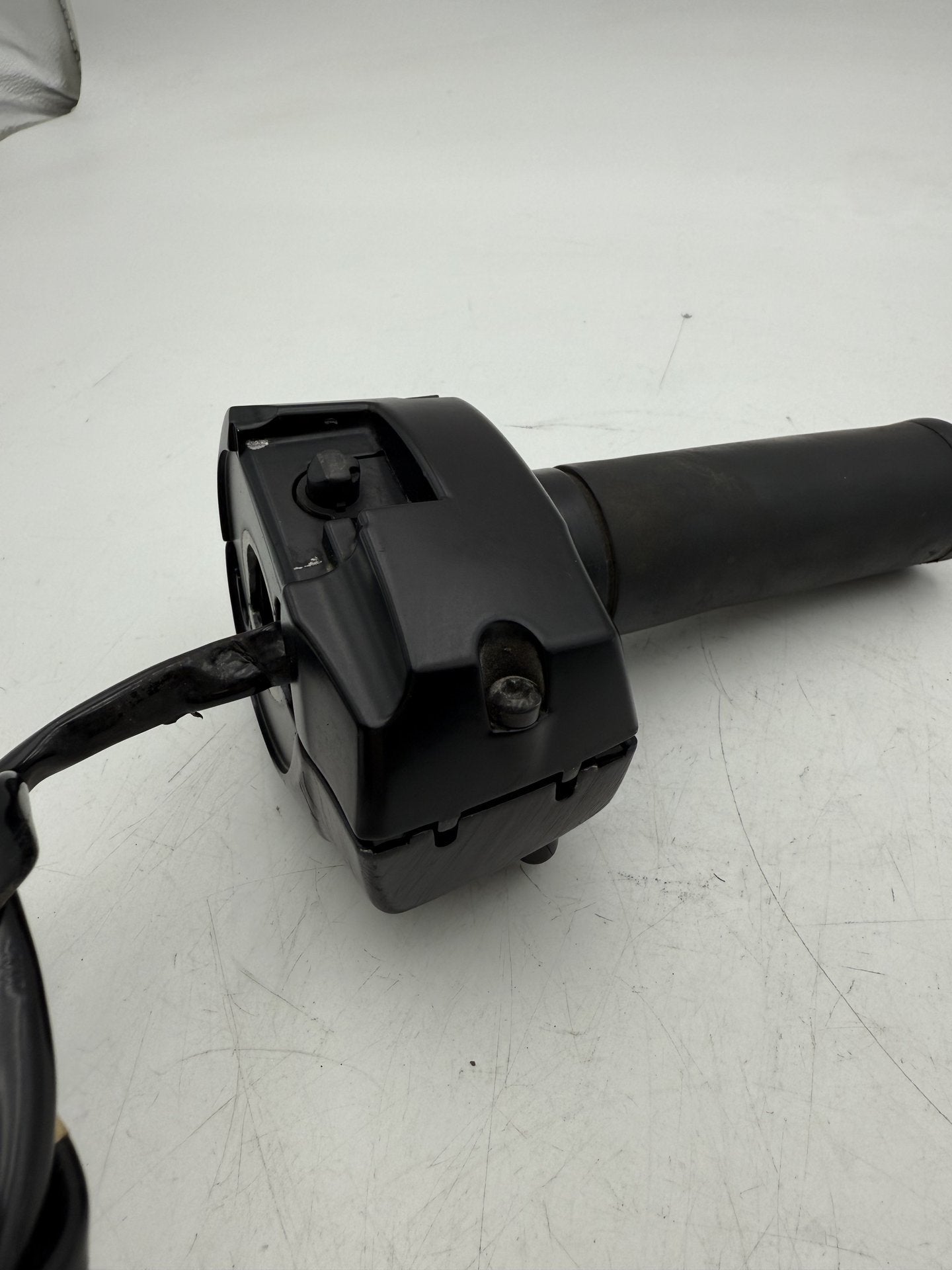 2008 - 2016 Harley-Davidson Touring Street Glide Left Turn Signal Headlight Switches Controls 71500128A