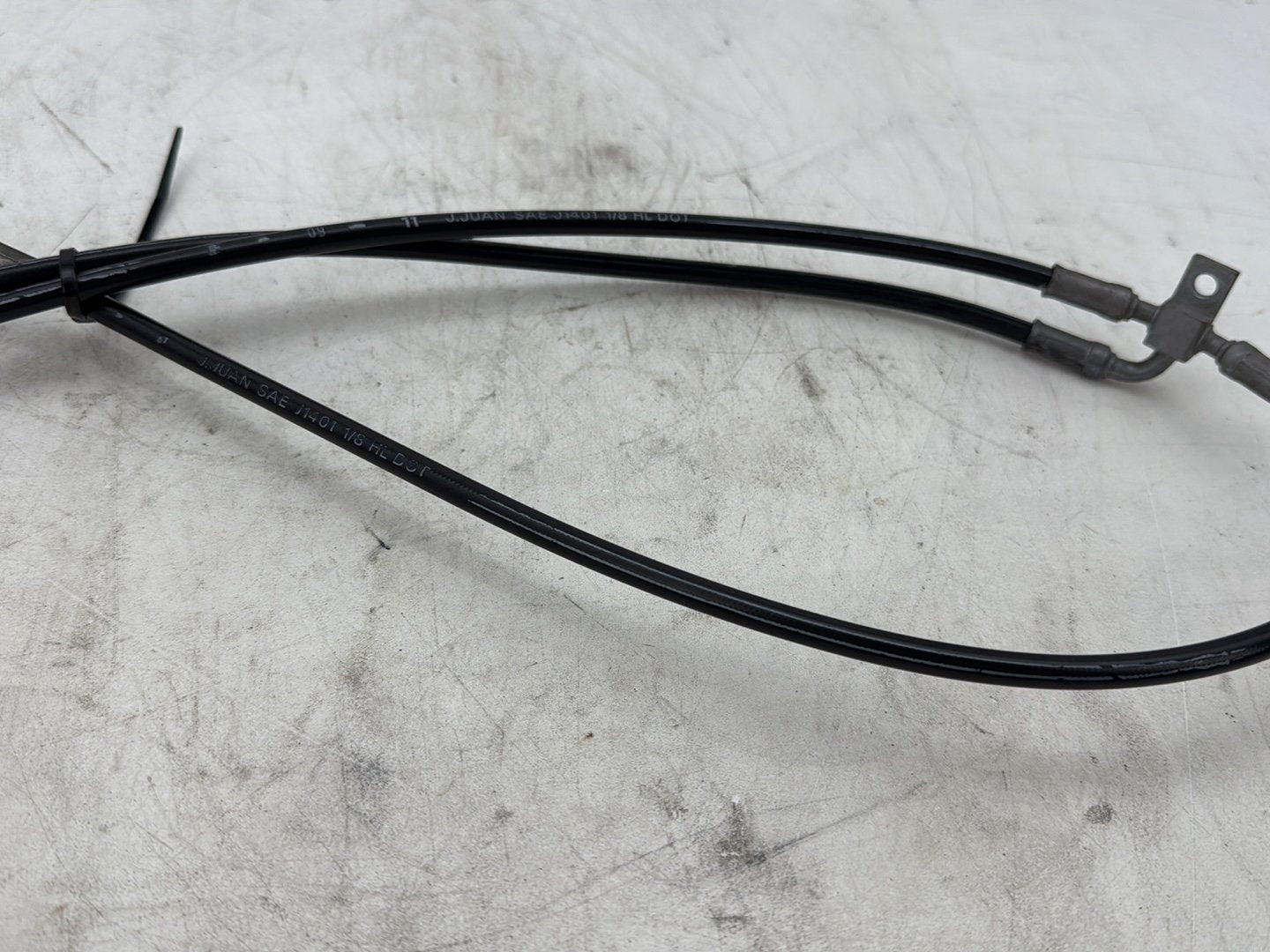2012 Harley Dyna FXDF Fat Bob OEM Front Brake Hose Line Pipe NON-abs