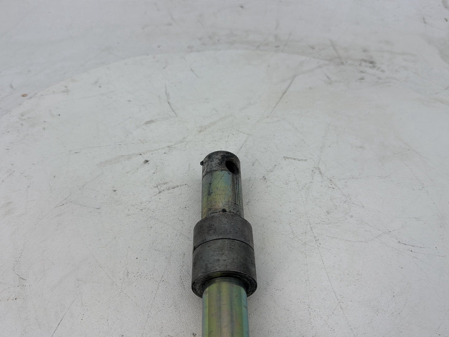 2006 Harley Dyna Super Glide Custom FXDCI OEM Front Wheel Axle Bolt Shaft