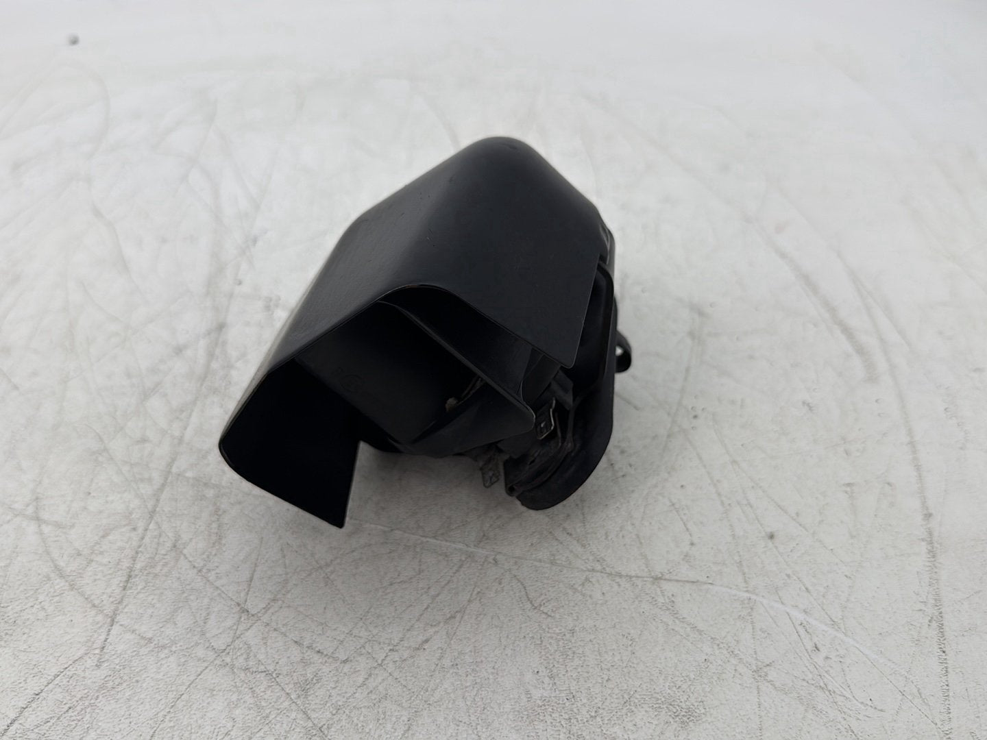 2011 Harley Softail FLSTFB Fat Boy OEM Horn Signal Klaxon Chrome Cover